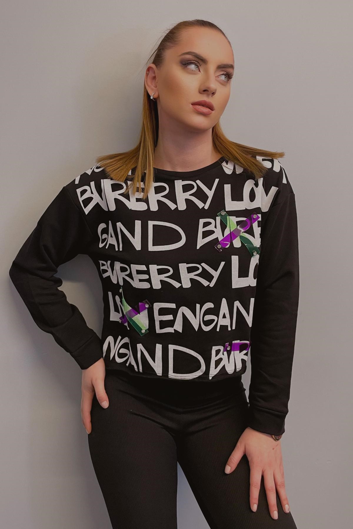 Kadın Çapraz Aksesuarlı Bisiklet Yaka Altı Yırtık Görünümlü Sweatshirt Siyah