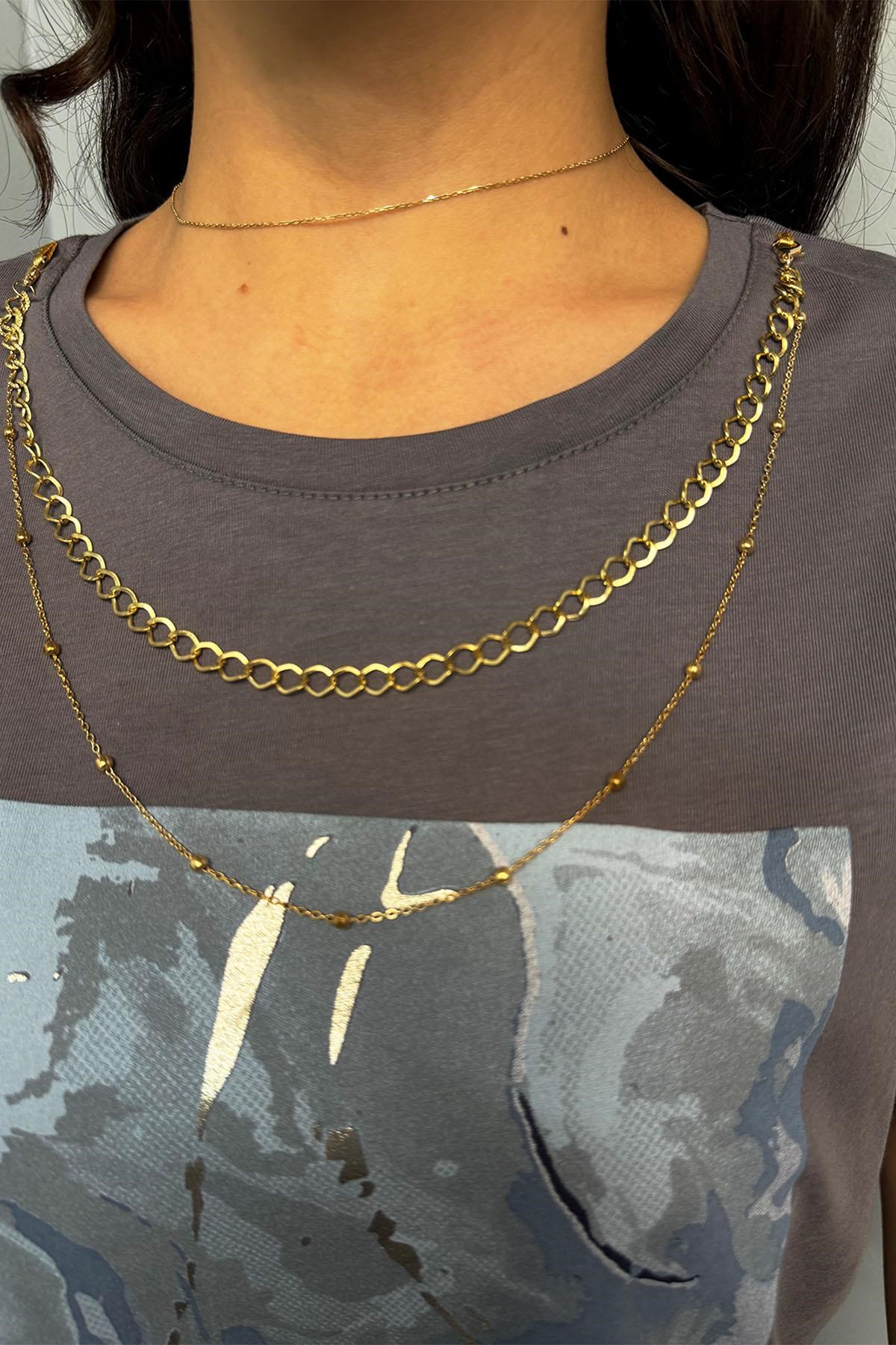 Kolye Detaylı Pamuklu Tshirt