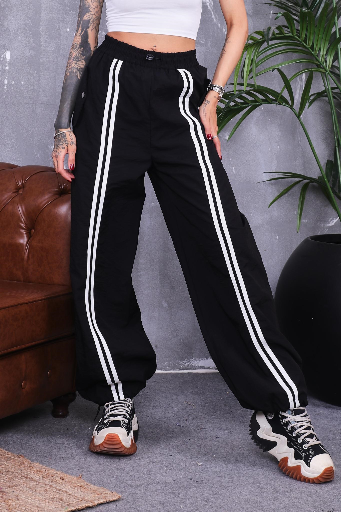 Önü Şerit Detaylı Paraşüt Kumaş Pantolon