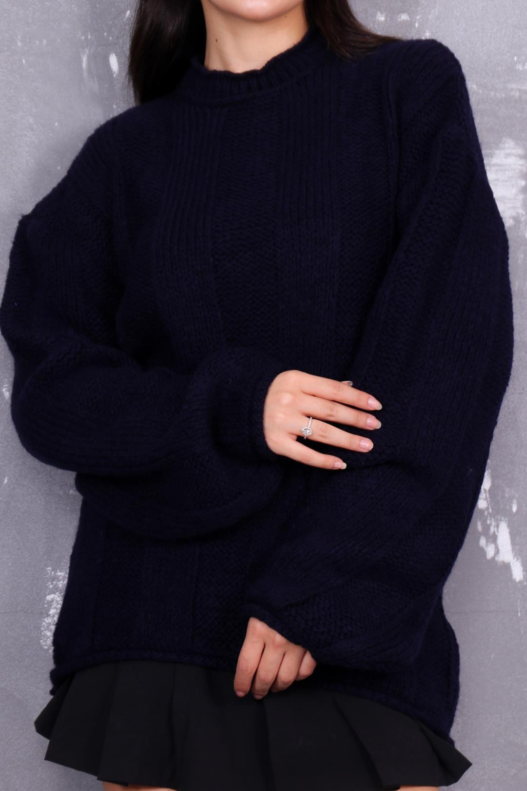 Oversize Yumoş Kazak