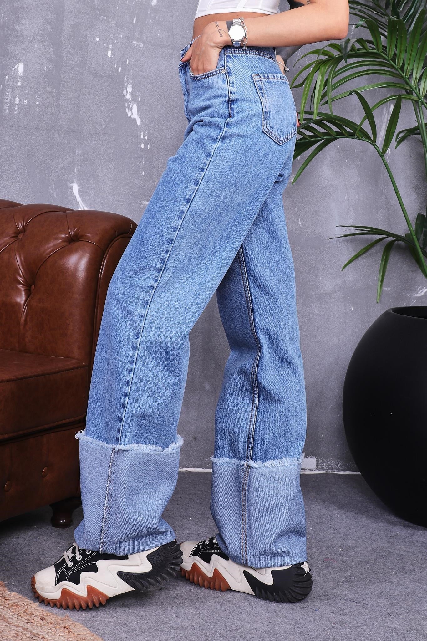 Paça Kıvırmalı Flare Jean Pantolon