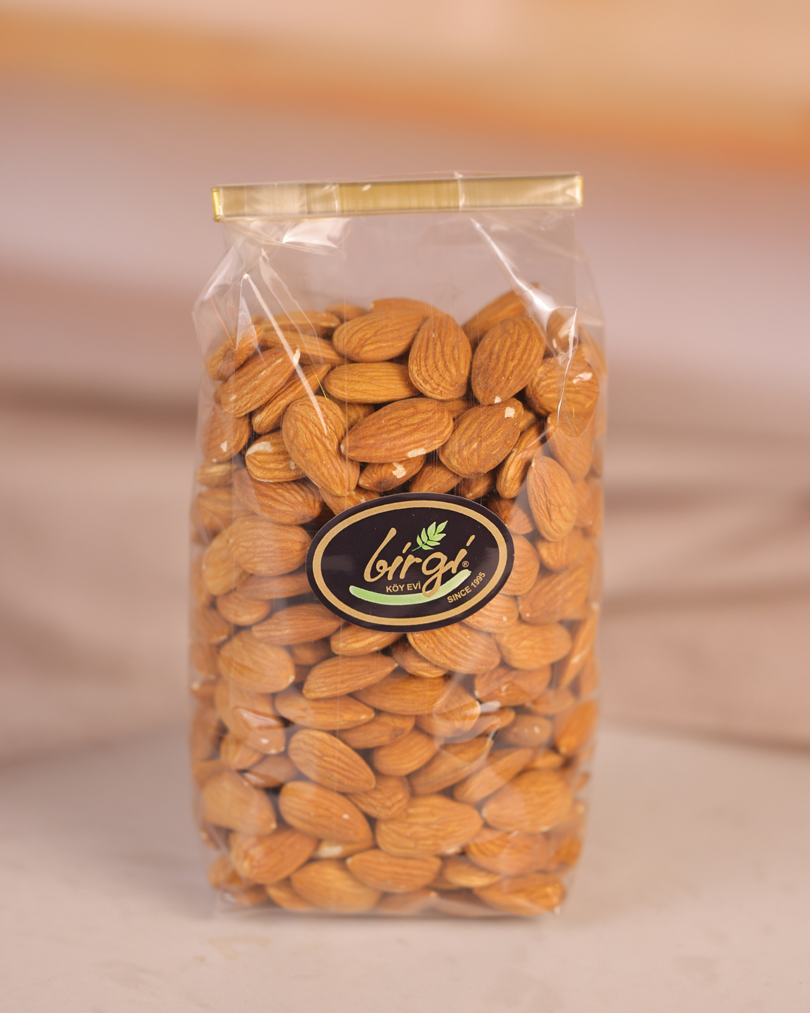 Birgi Köy EviÇEREZLERBirgi Köy Evi Çiğ İç Badem (500 gr)