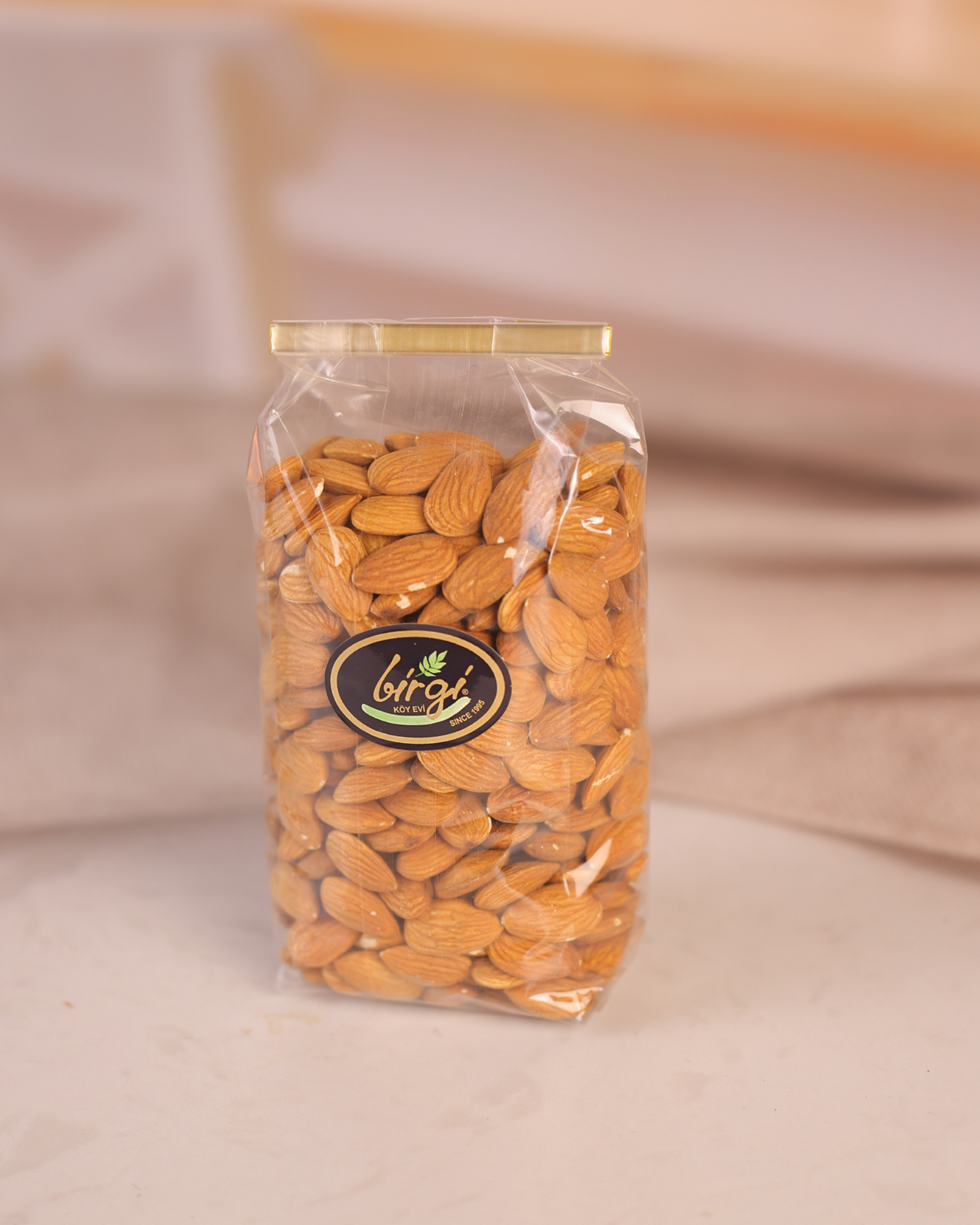 Birgi Köy EviÇEREZLERBirgi Köy Evi Çiğ İç Badem (500 gr)