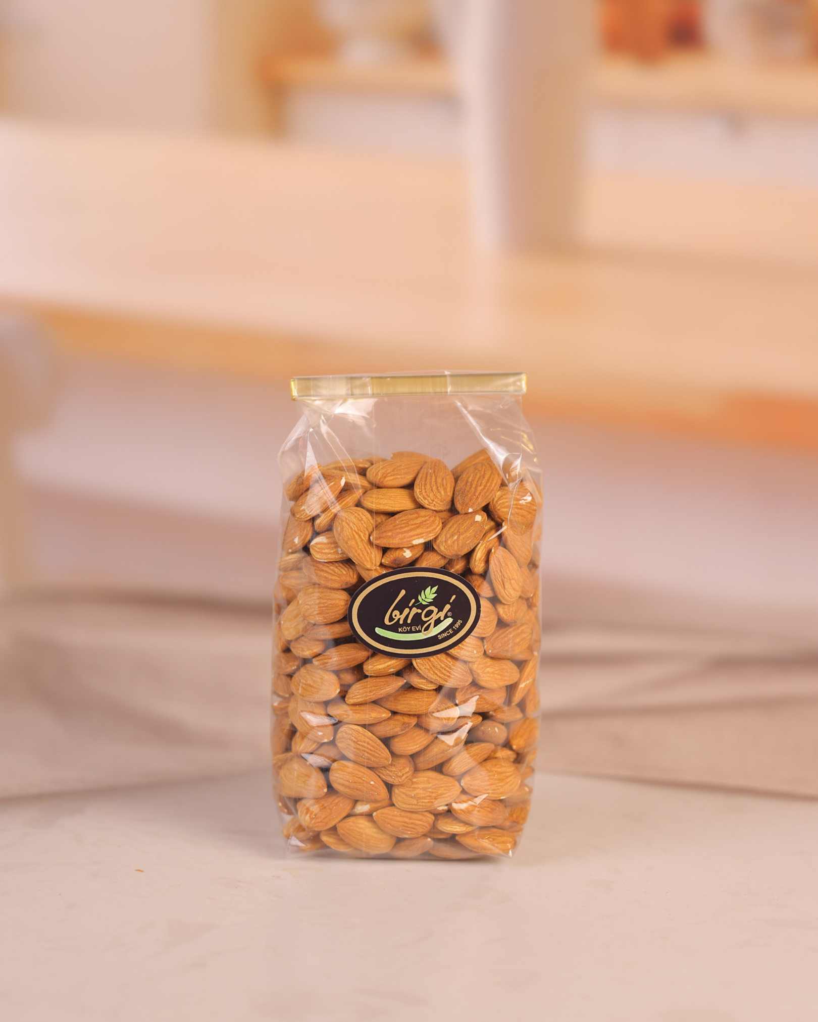 Birgi Köy EviÇEREZLERBirgi Köy Evi Çiğ İç Badem (500 gr)