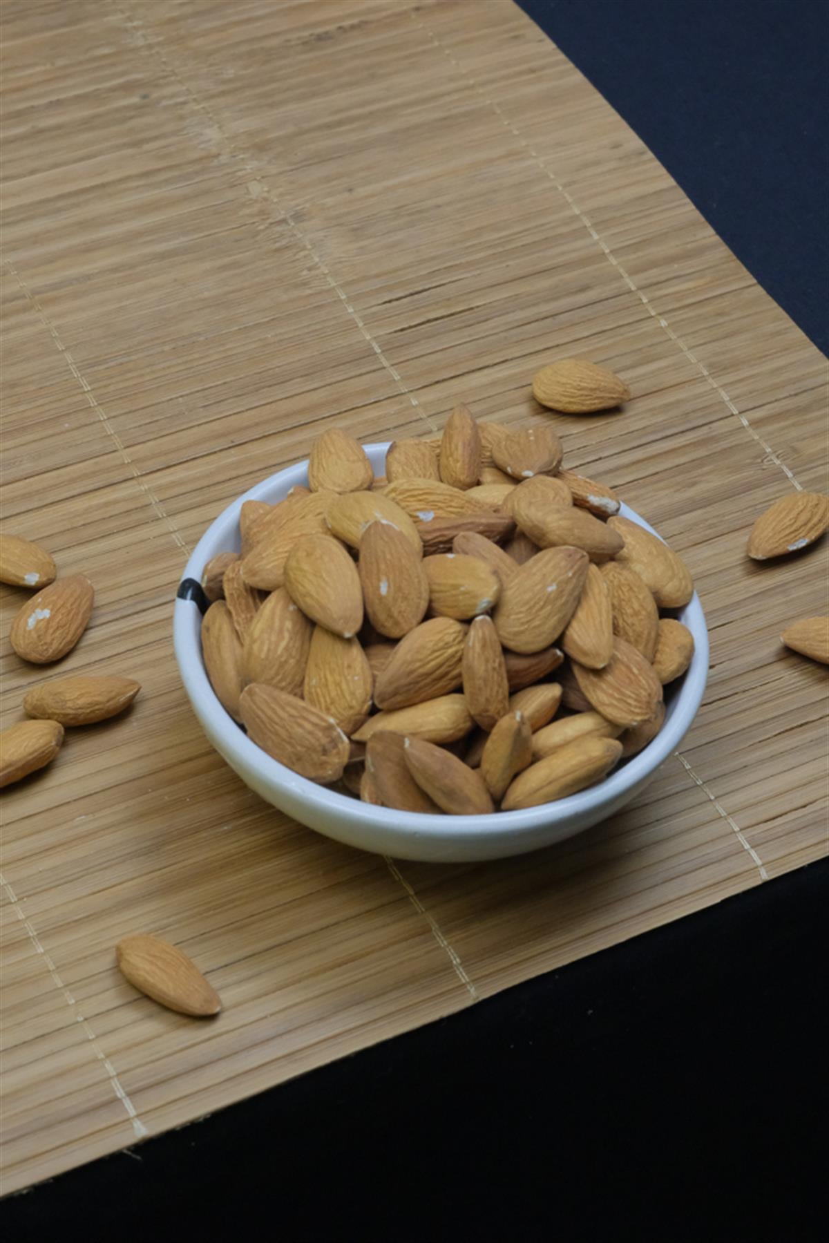 Çiğ İç Badem 1 kg