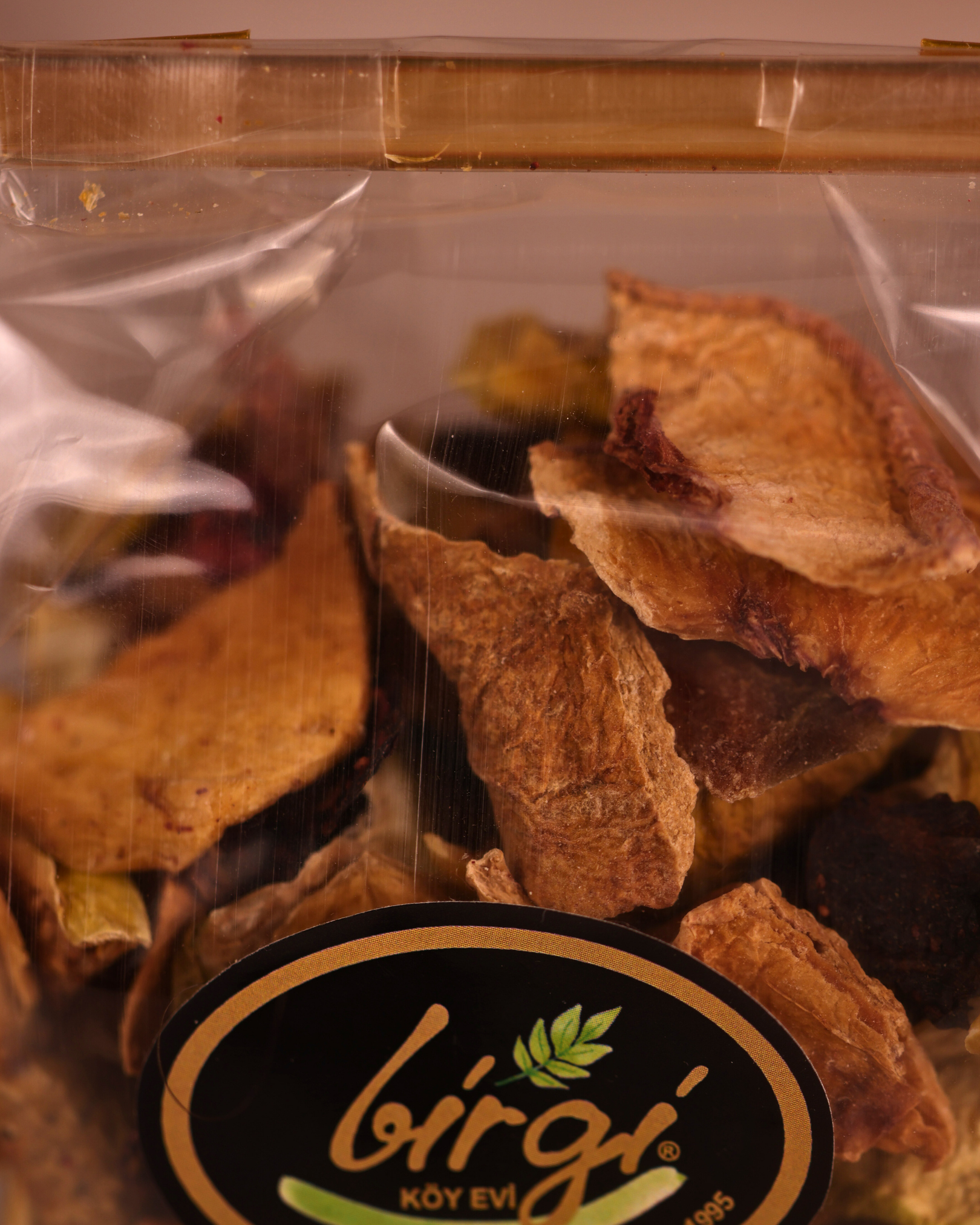 Karışık Meyve Çayı 100 gr | Doğal Kurutulmuş Meyve Çayı - Birgi Köy EviBirgi Köy EviÜRÜNLERİMİZKarışık Meyve Çayı – 100 gr | Doğal Kurutulmuş Meyve Parçalarıyla Lezzetli Bitki Çayı