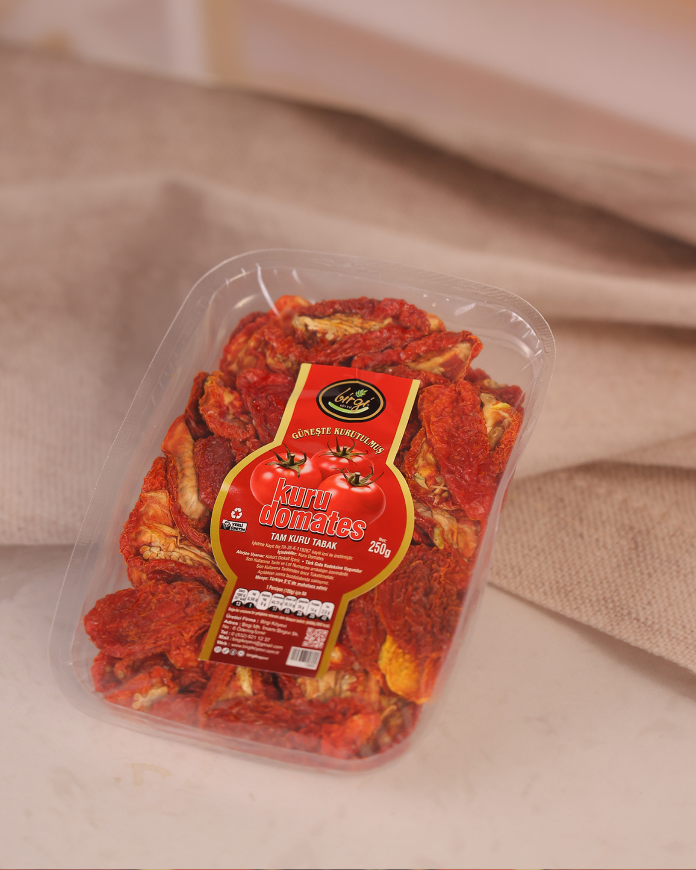 Birgi Köy EviKURUTULMUŞ MEYVELERBirgi Köy Evi Güneşte Kurutulmuş Domates (250 gr)