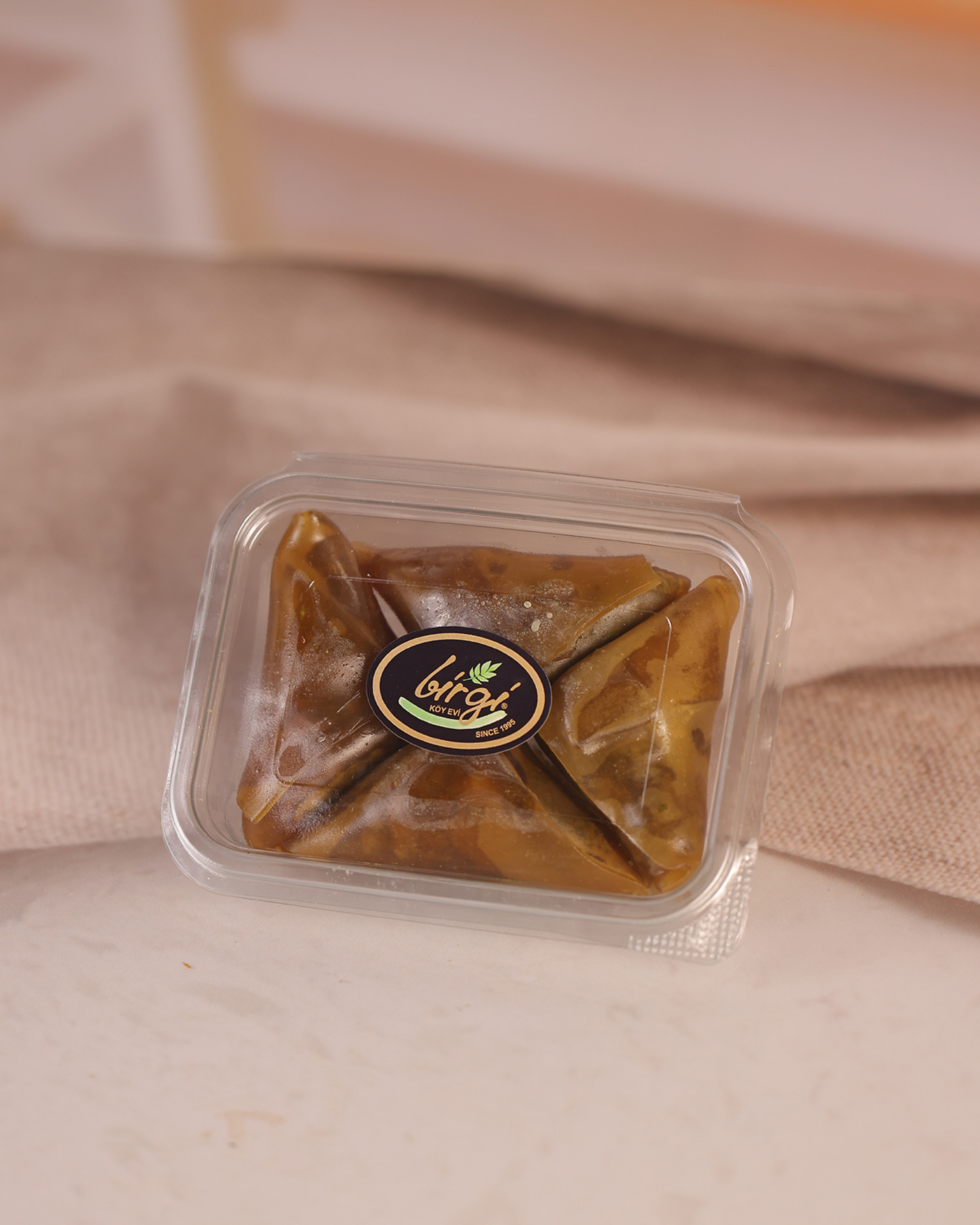 Birgi Köy EviLOKUMLARBirgi Köy Evi Antep Fıstıklı Birgi Muskası (300 gr)