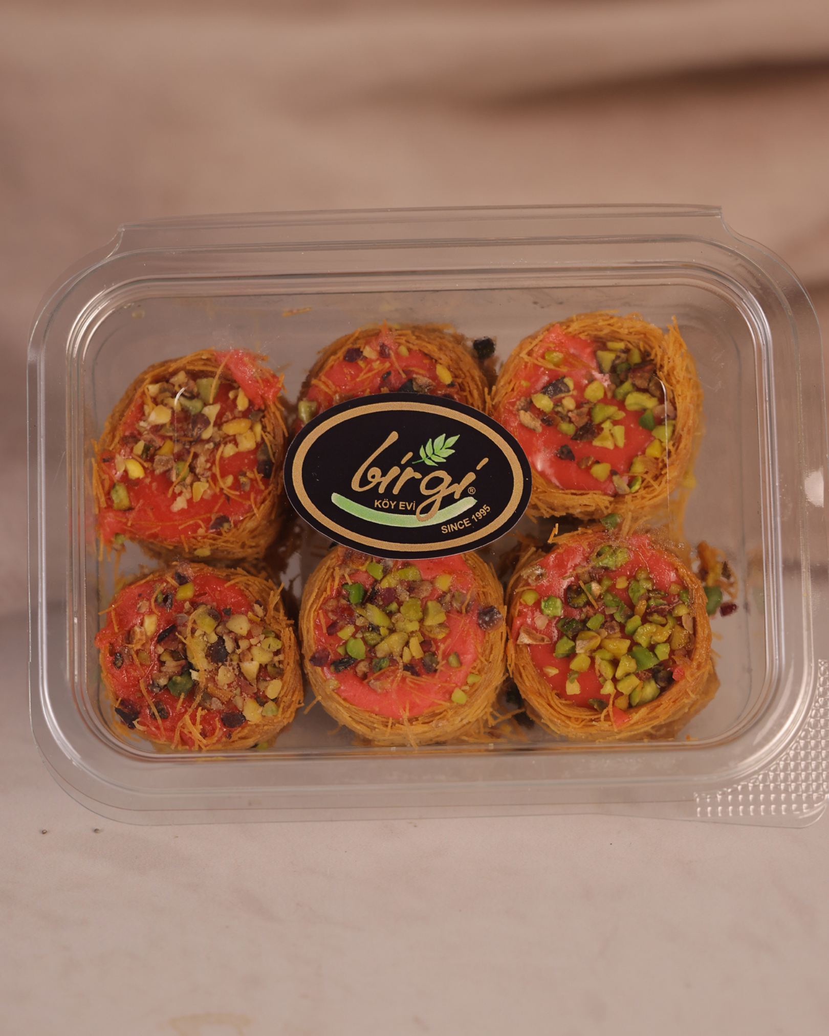 Birgi Köy EviLOKUMLARBirgi Köy Evi Çilekli Bülbül Yuvası (200 gr)