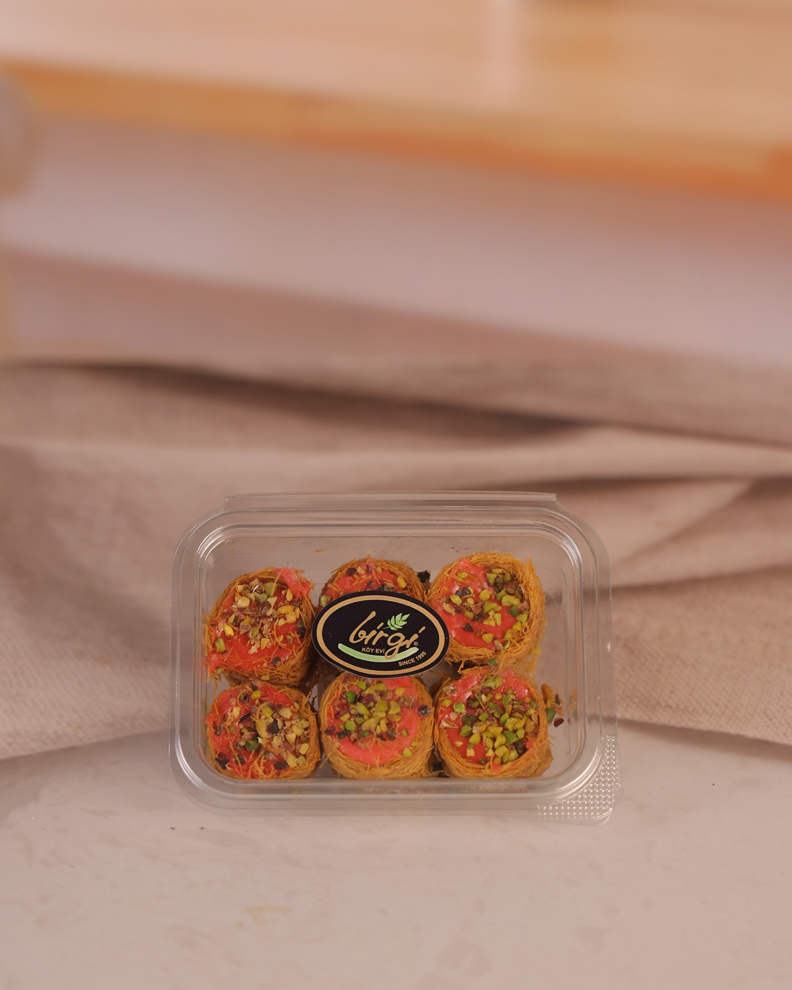 Birgi Köy EviLOKUMLARBirgi Köy Evi Çilekli Bülbül Yuvası (200 gr)