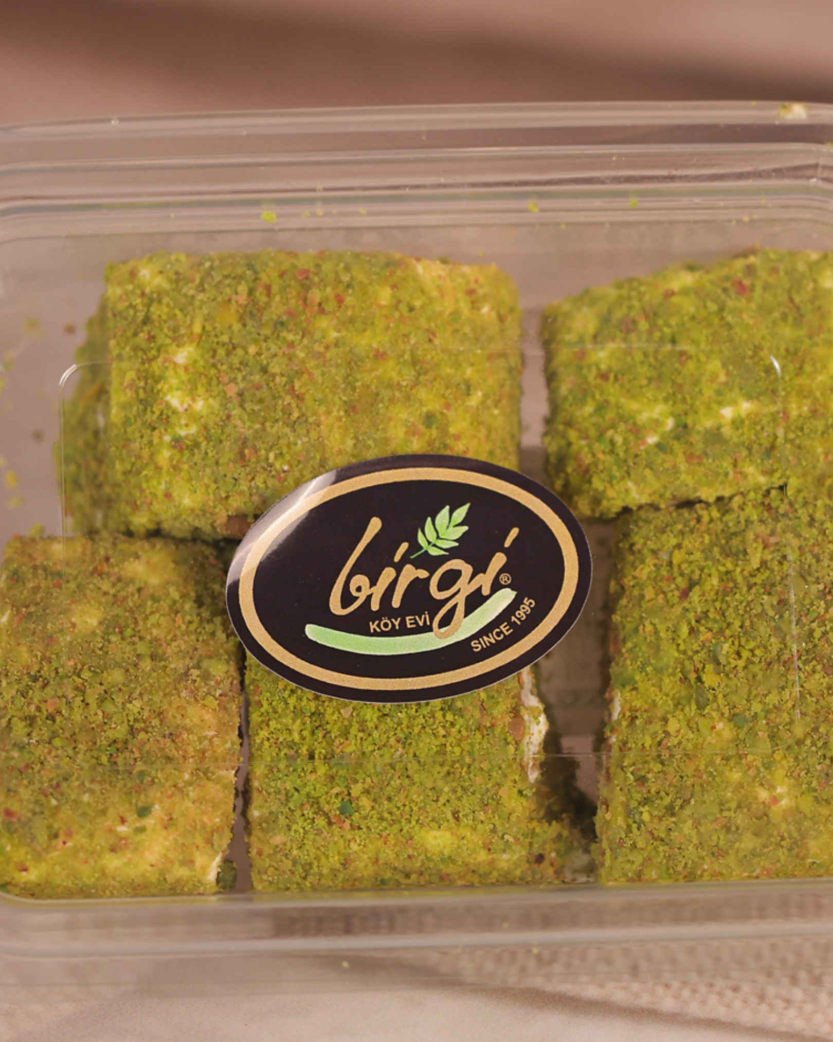 Birgi Köy EviLOKUMLARBirgi Köy Evi Dubai Çikolatalı Bohça Lokum (200 gr)