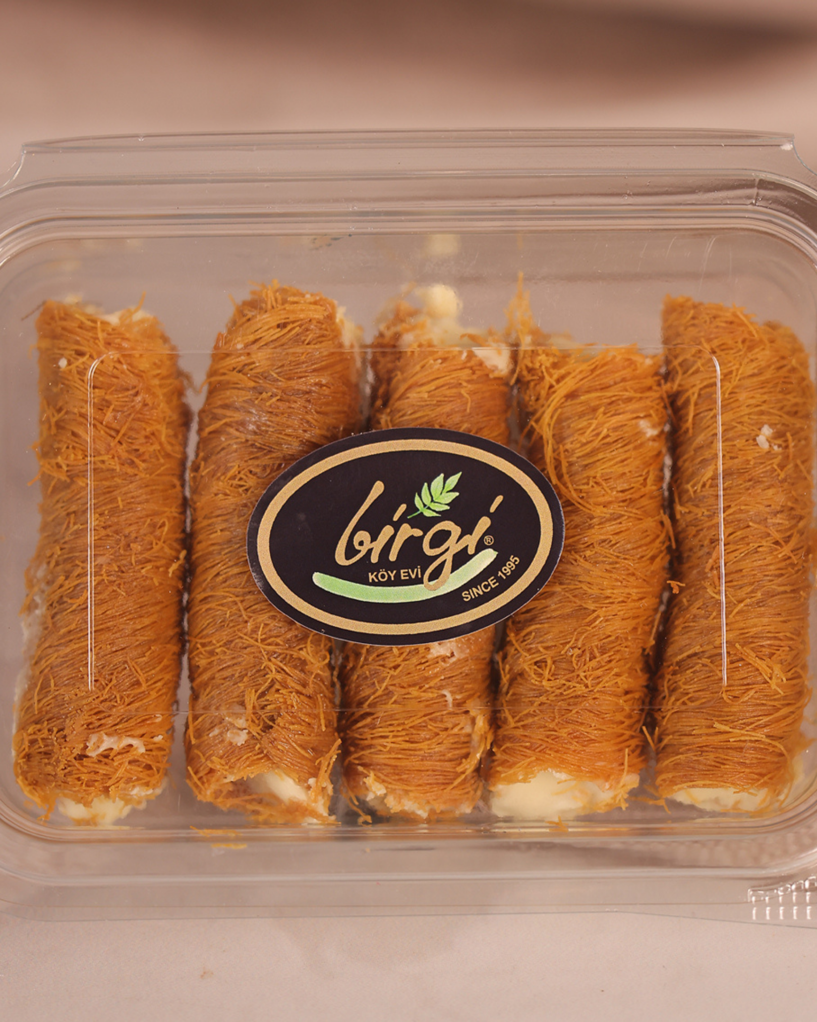 Birgi Köy EviLOKUMLARBirgi Köy Evi Kaymaklı Rulo Kadayıf (170 gr)