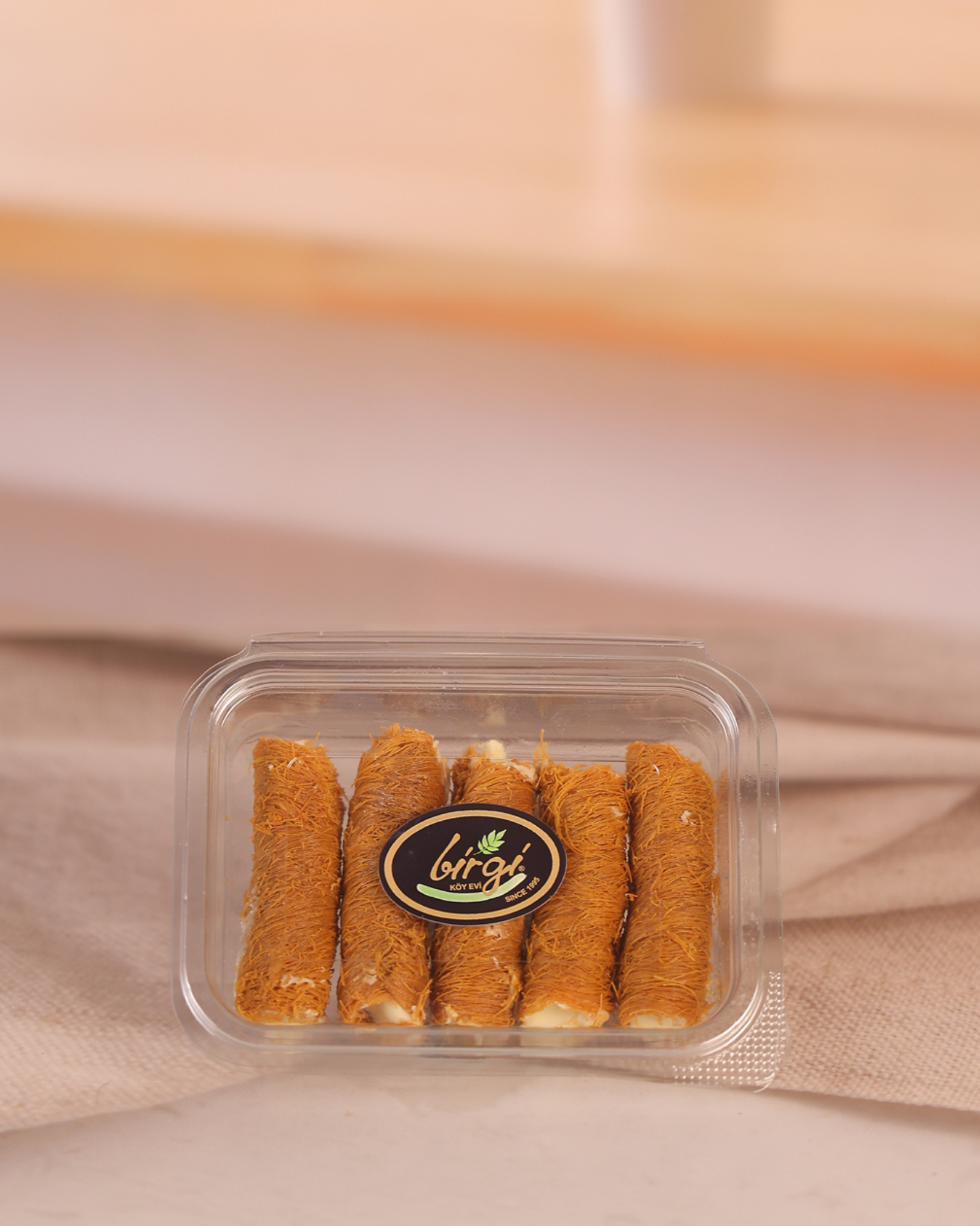 Birgi Köy EviLOKUMLARBirgi Köy Evi Kaymaklı Rulo Kadayıf (170 gr)