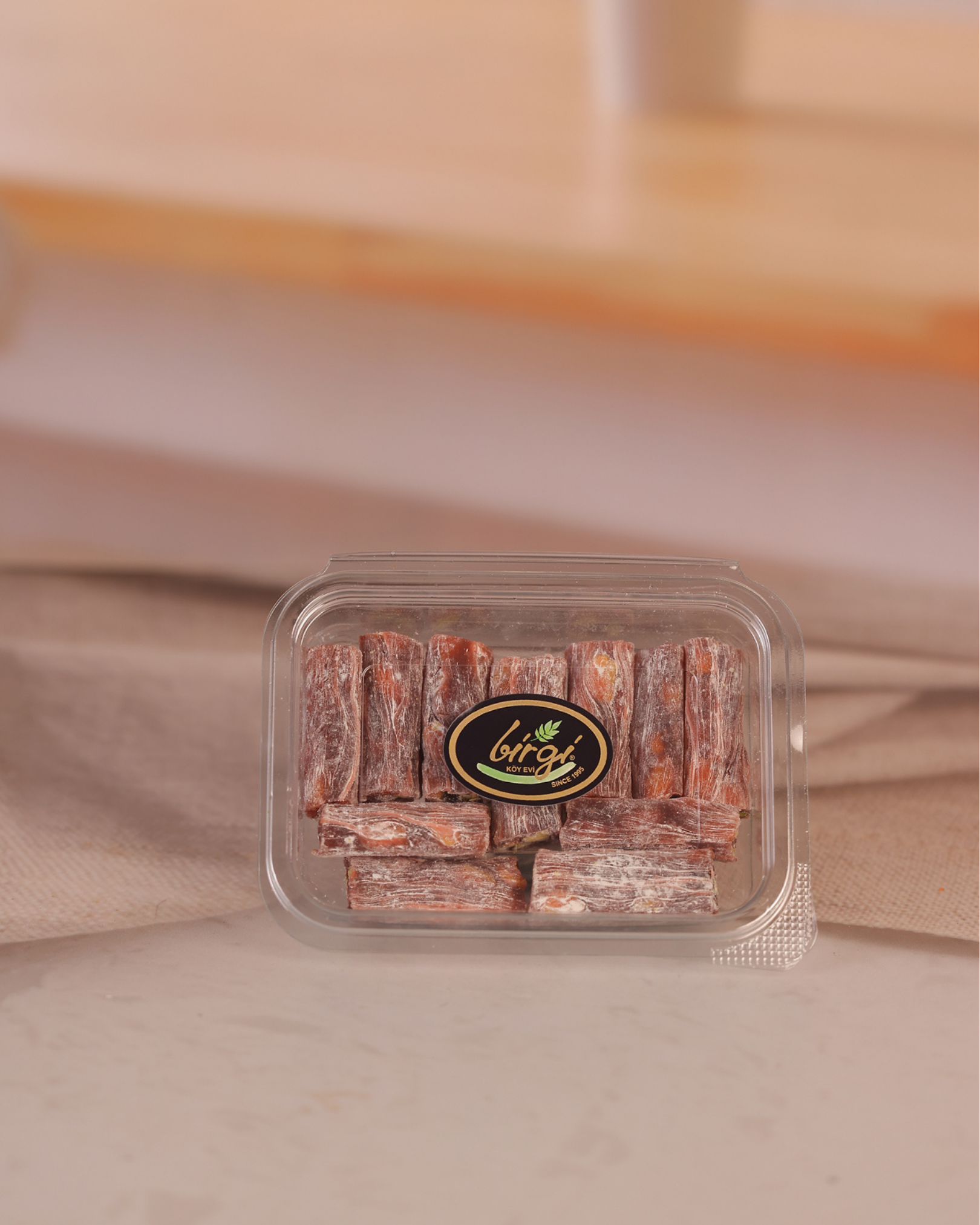 Birgi Köy EviLOKUMLARBirgi Köy Evi Narlı ve Antep Fıstıklı Parmak Lokum (200 gr)