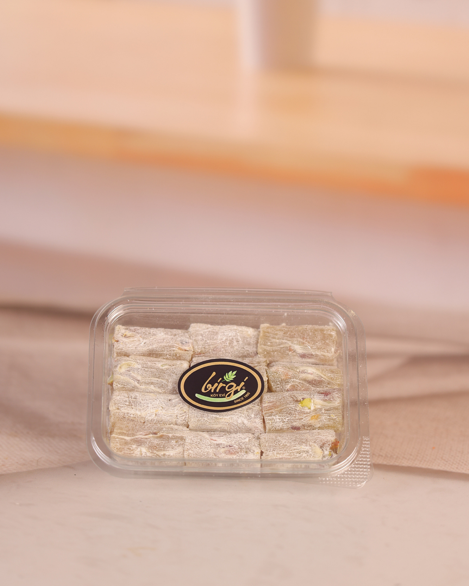 Birgi Köy EviLOKUMLARBirgi Köy Evi Sade ve Antep Fıstıklı Parmak Lokum (200 gr)
