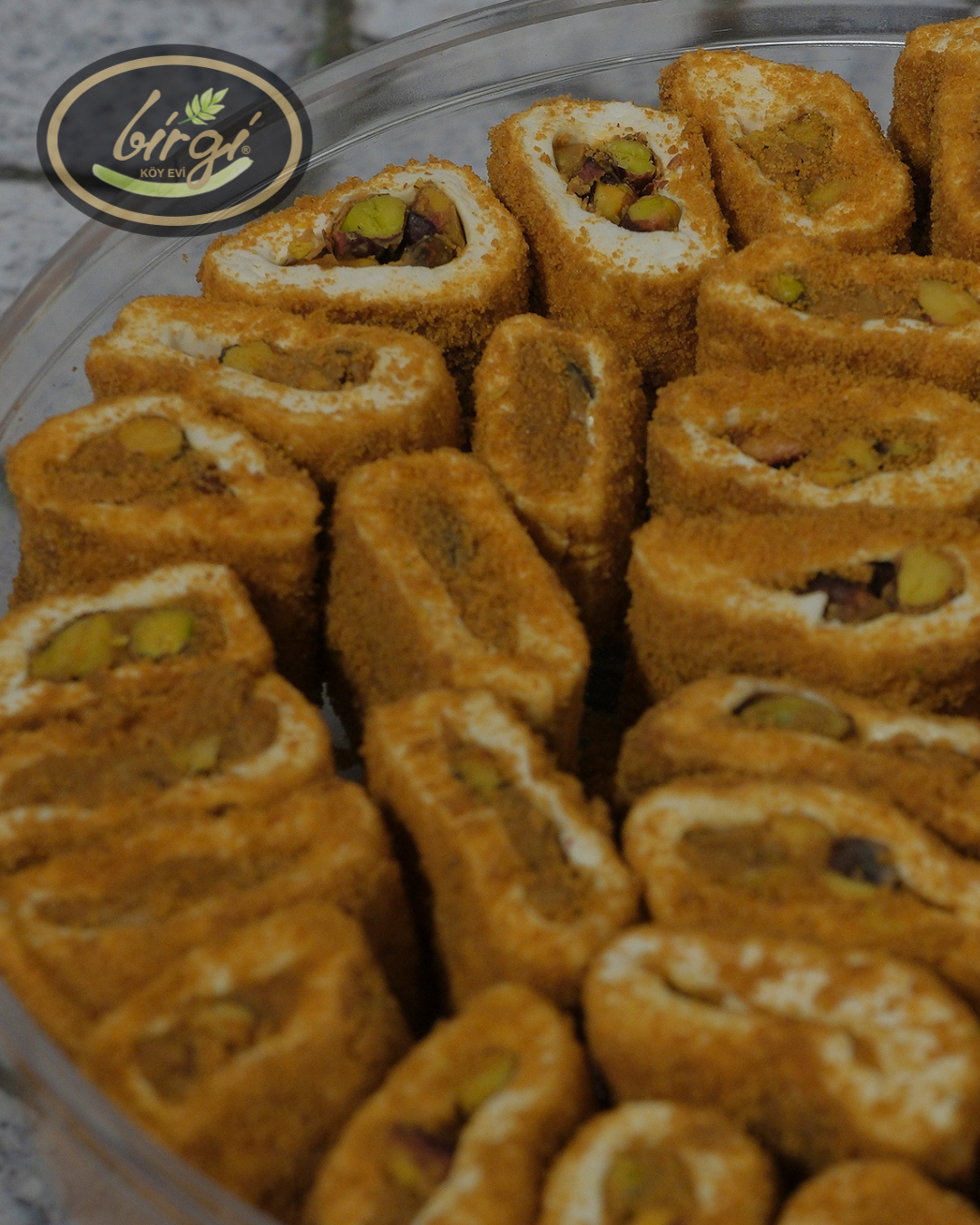 Lotus Bisküvili Antep Fıstıklı Bohça Lokum 1Kg