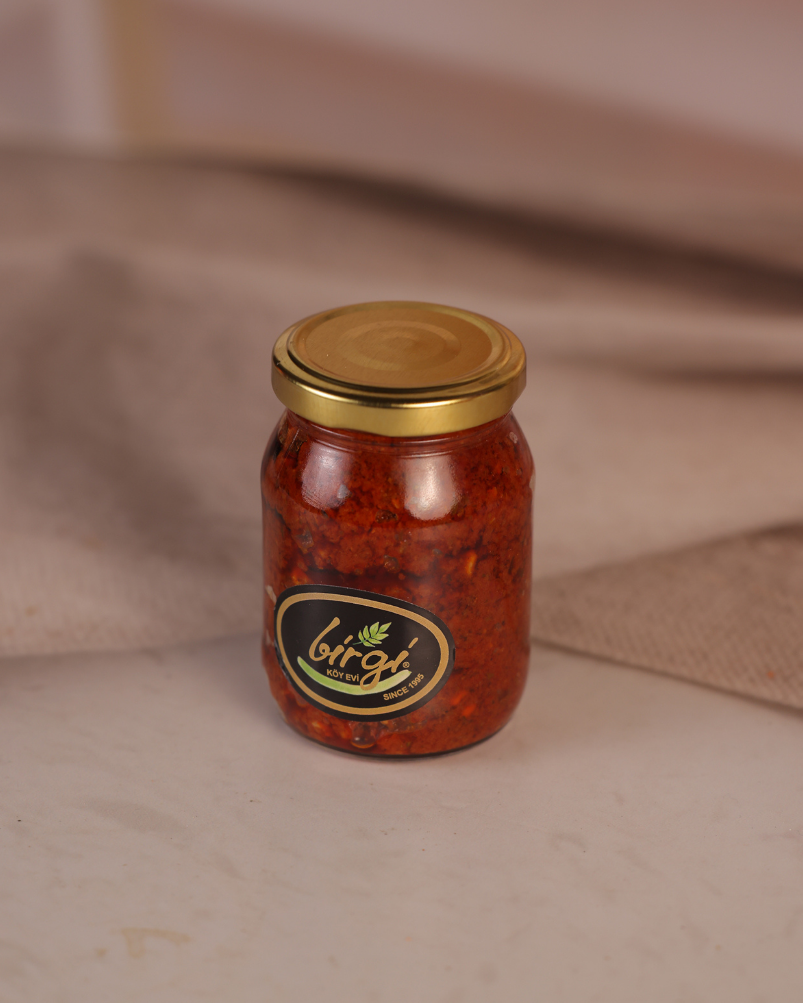 Birgi Köy EviSALÇALARBirgi Köy Evi Doğal Cevizli Acuka Sos (150 gr)