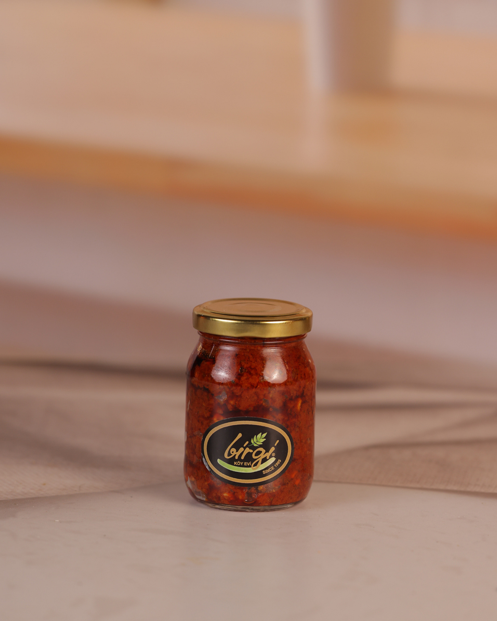 Birgi Köy EviSALÇALARBirgi Köy Evi Doğal Cevizli Acuka Sos (150 gr)