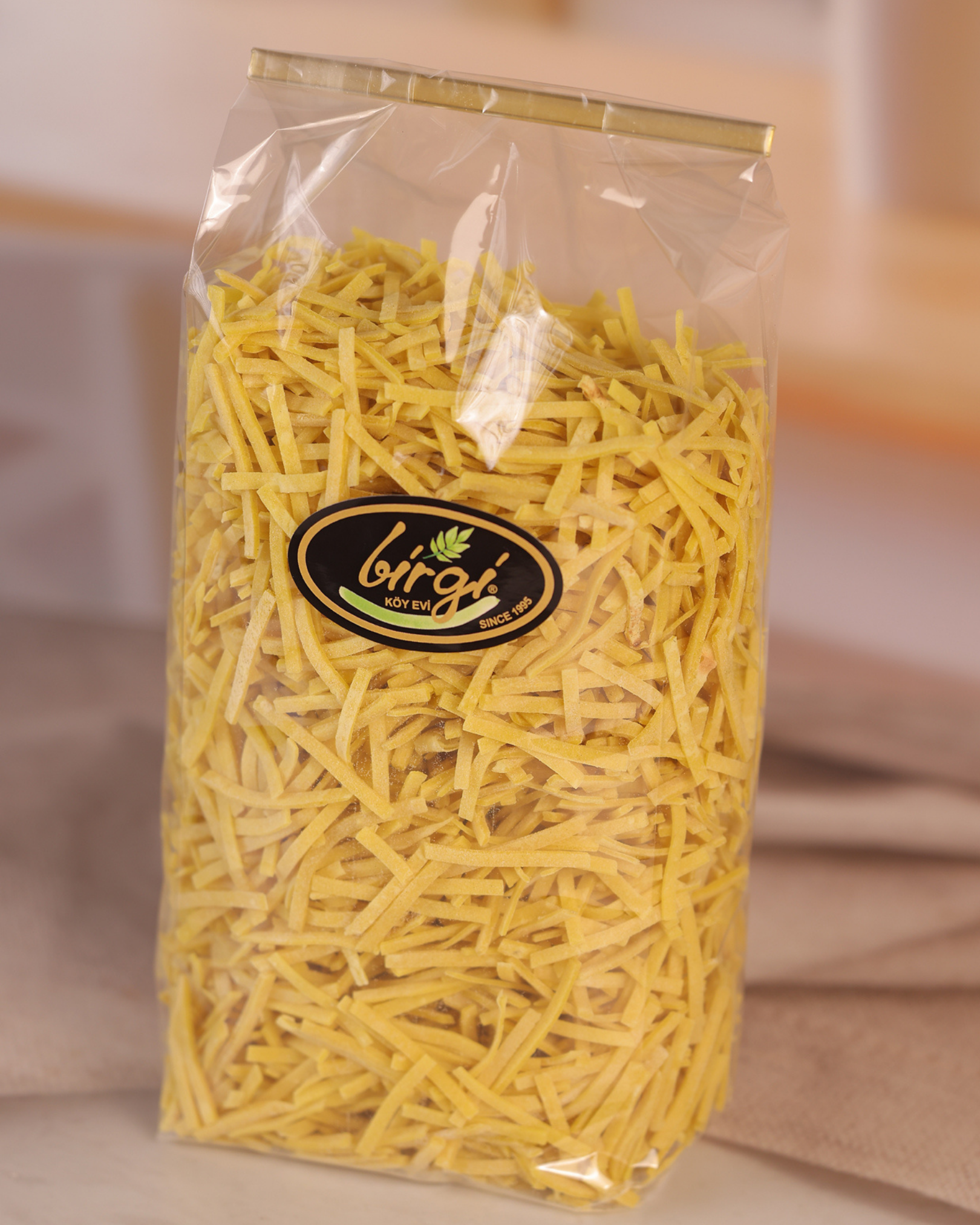Birgi Köy EviYEMEKLİK ÜRÜNLERBirgi Köy Evi Geleneksel El Kesimi Sade Ev Eriştesi (1 kg)