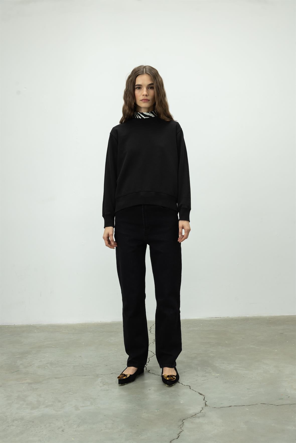 Bisiklet Yaka Basic Sweatshirt