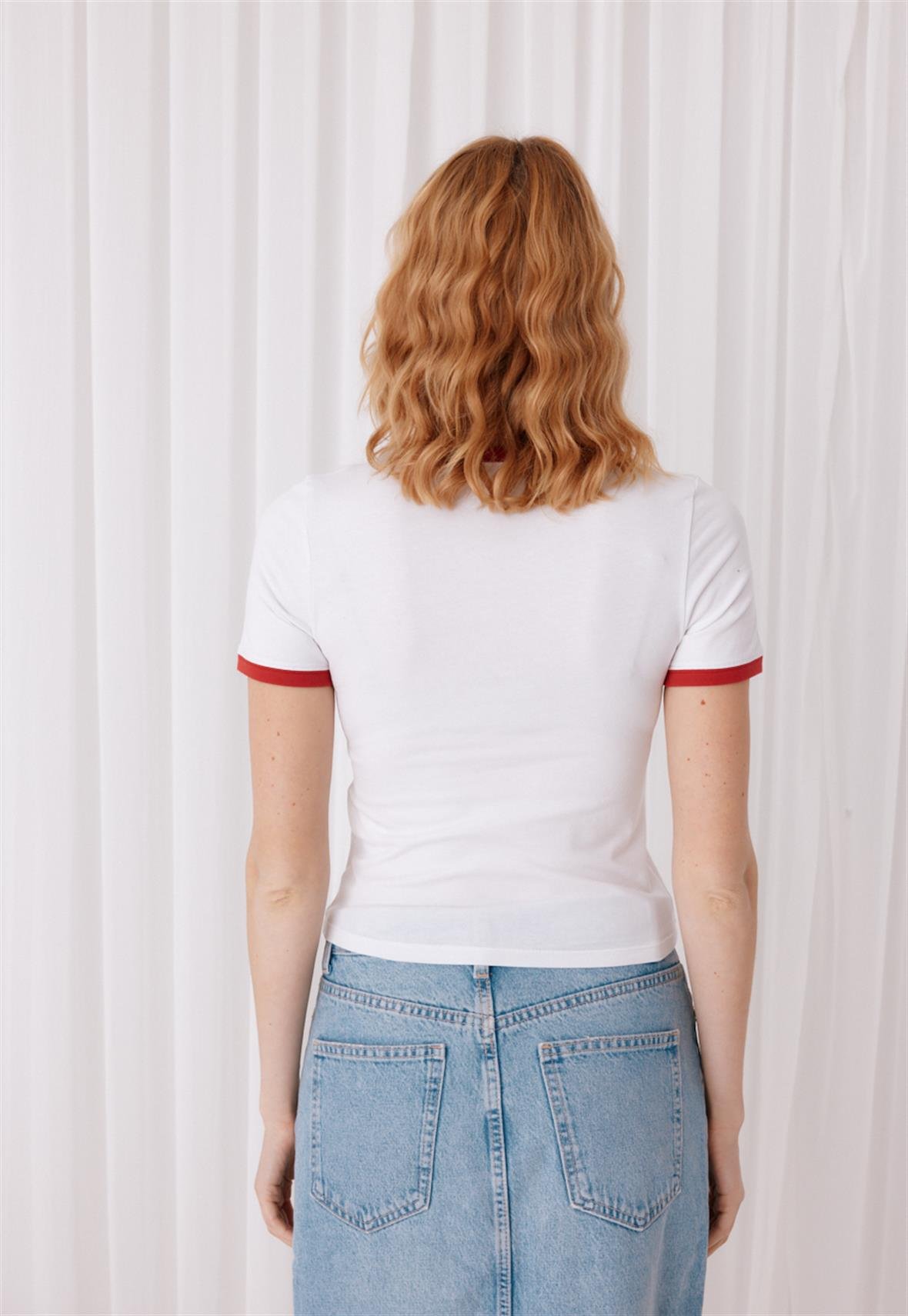 Kadın Beyaz Cherry Baskılı Kısa Kollu Crop T-Shirt
