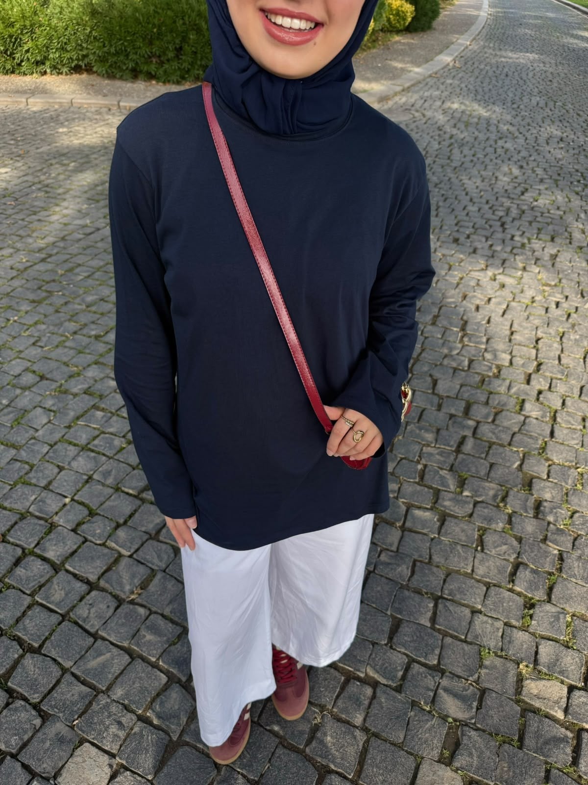 Kadın Lacivert Renk Basic Uzun Kollu T-shirt