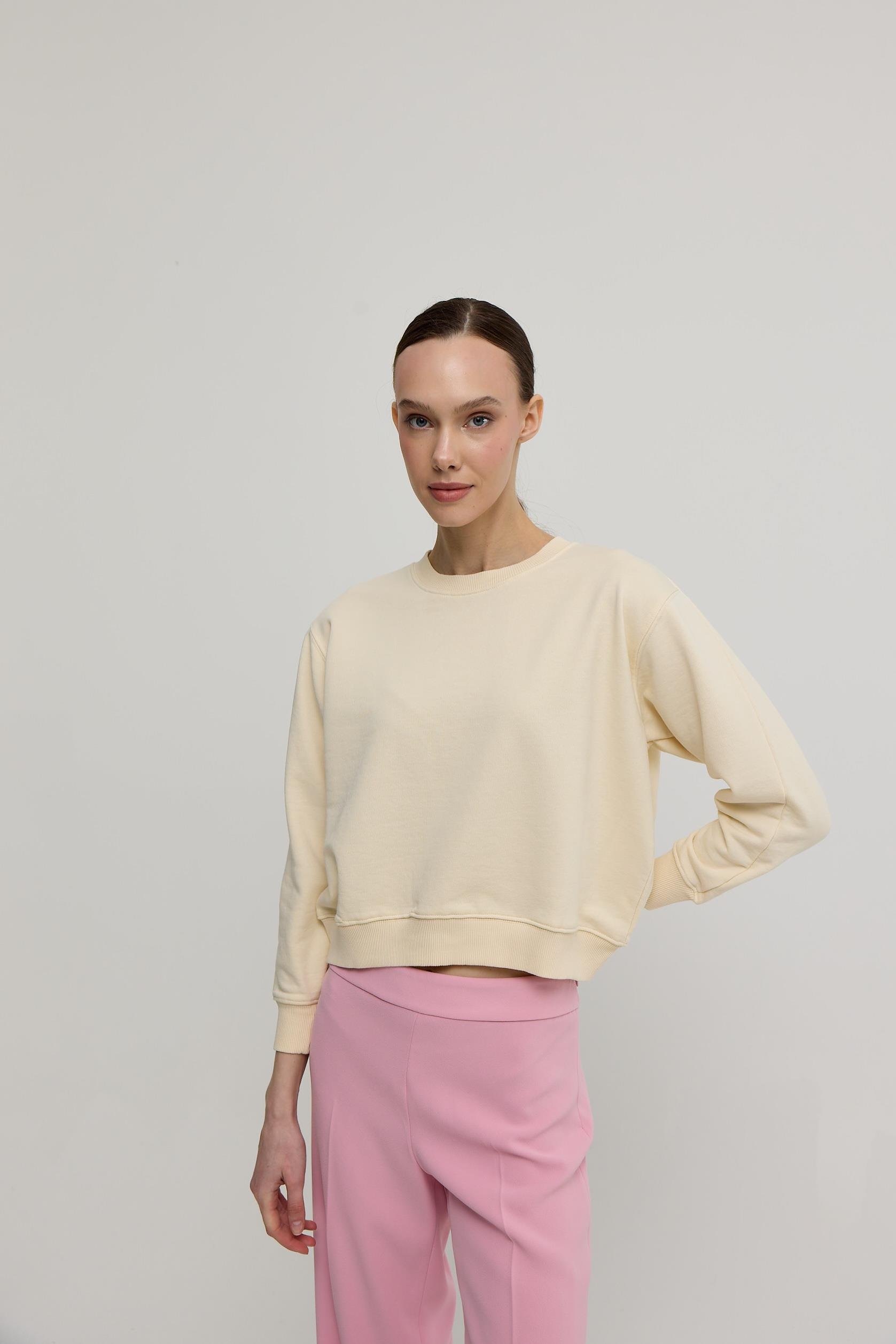 Kadın Vanilya Renk Basic Sweatshirt