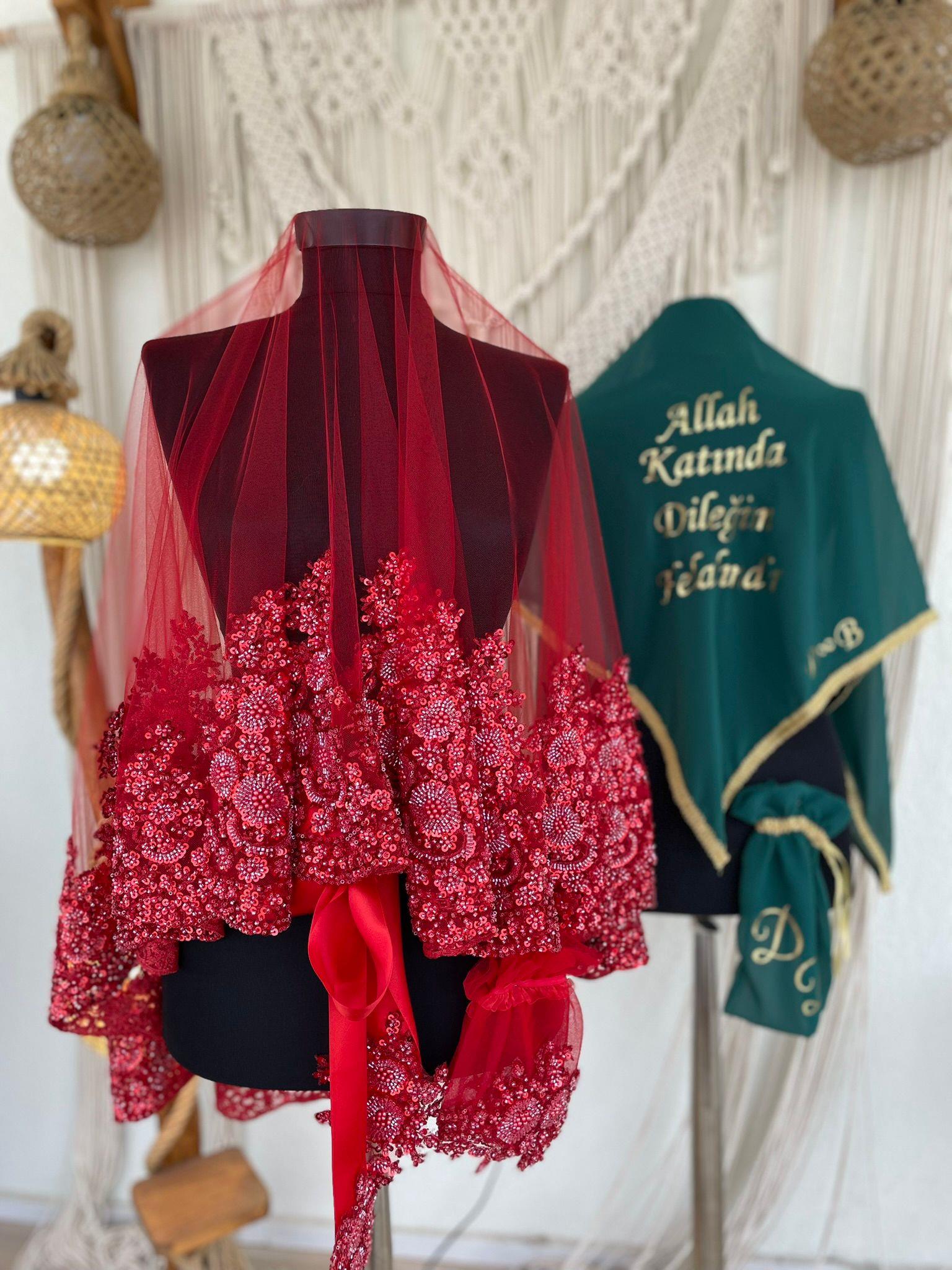 VİP DUVAK & İSİM BASKILI DAMAT ÖRTÜSÜ