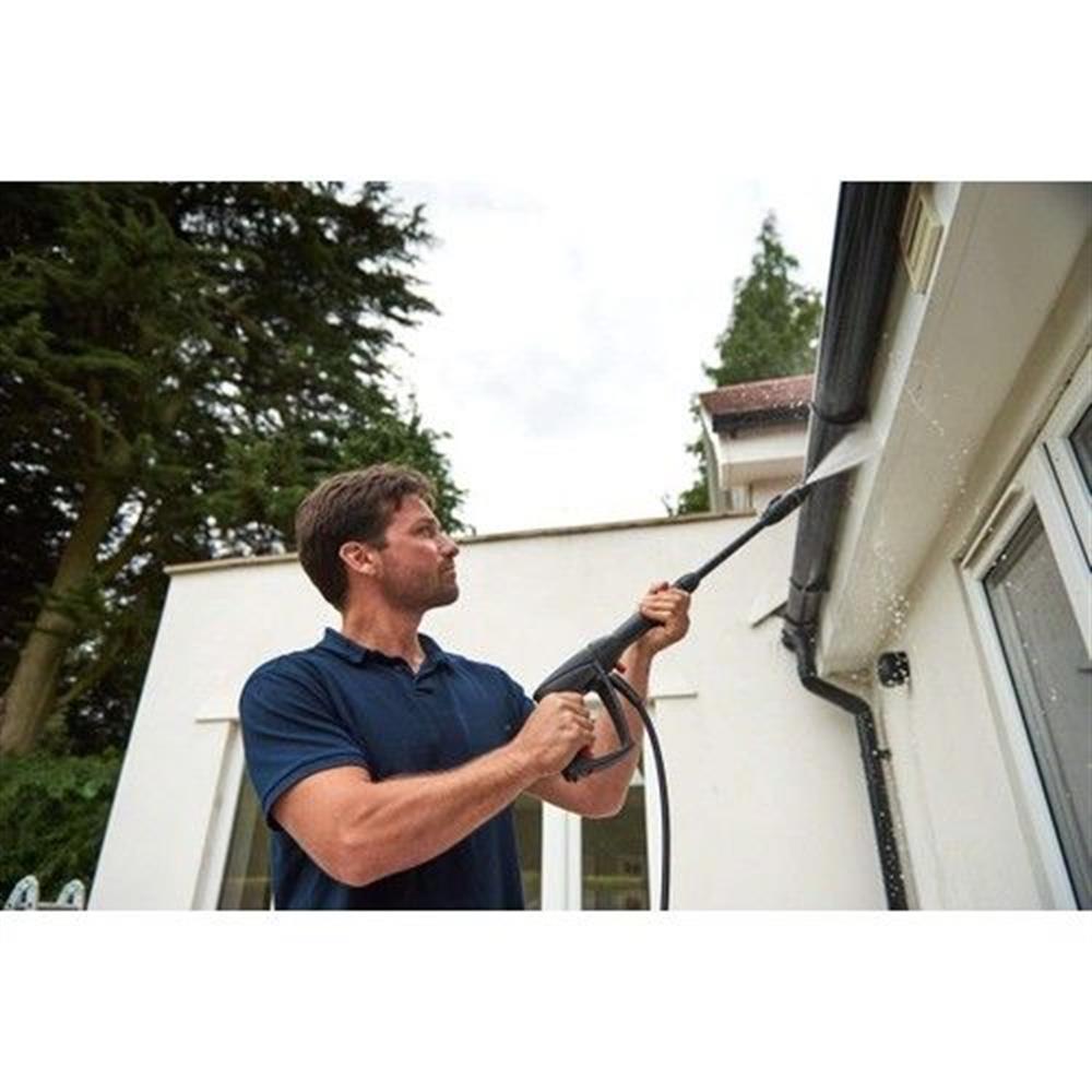 Bosch Aquatak 130 Bar Yüksek Basınçlı Araç Yıkama Makinası