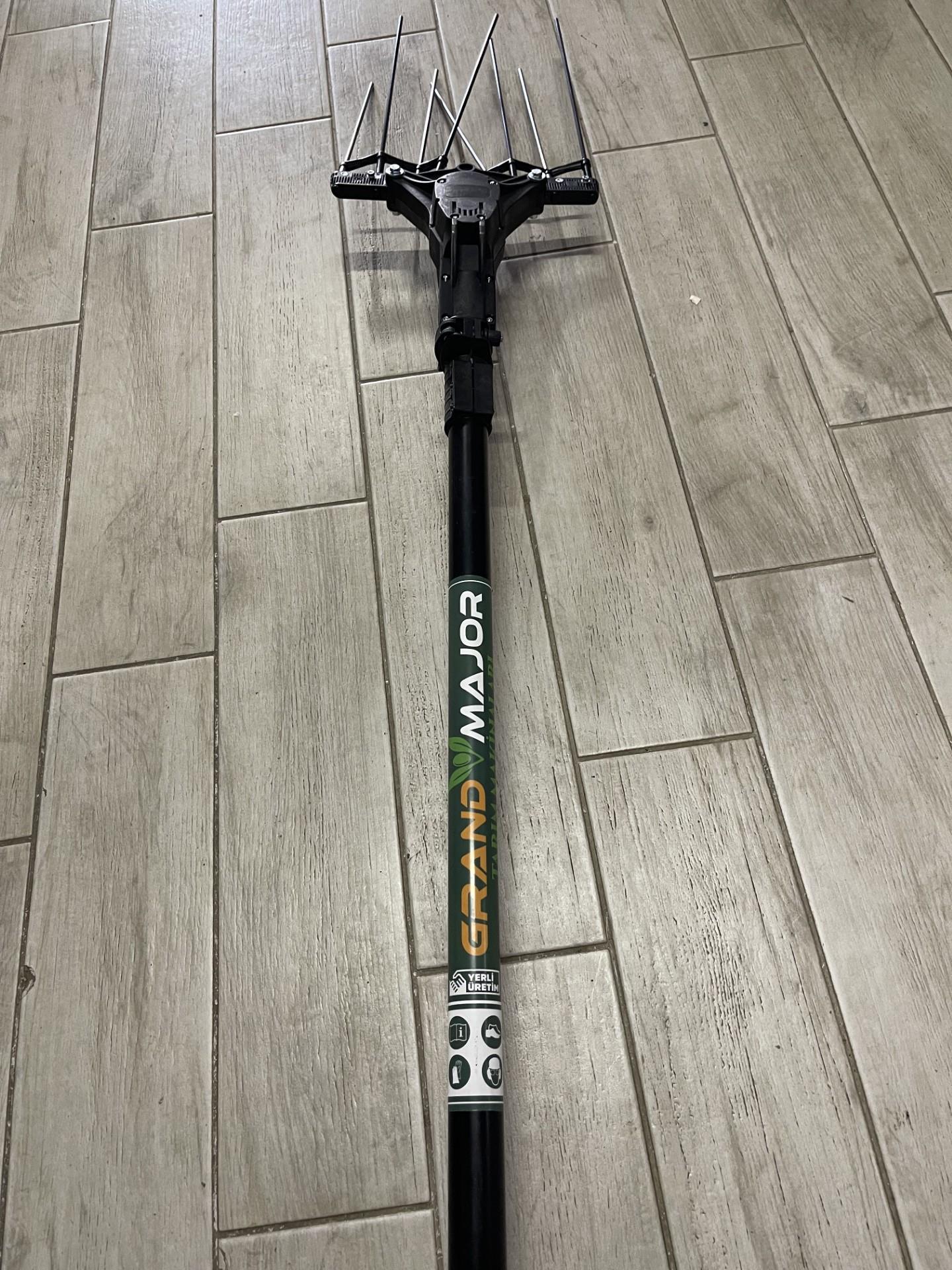 Grand Major GM981 Akülü Zeytin Hasat Makinesi