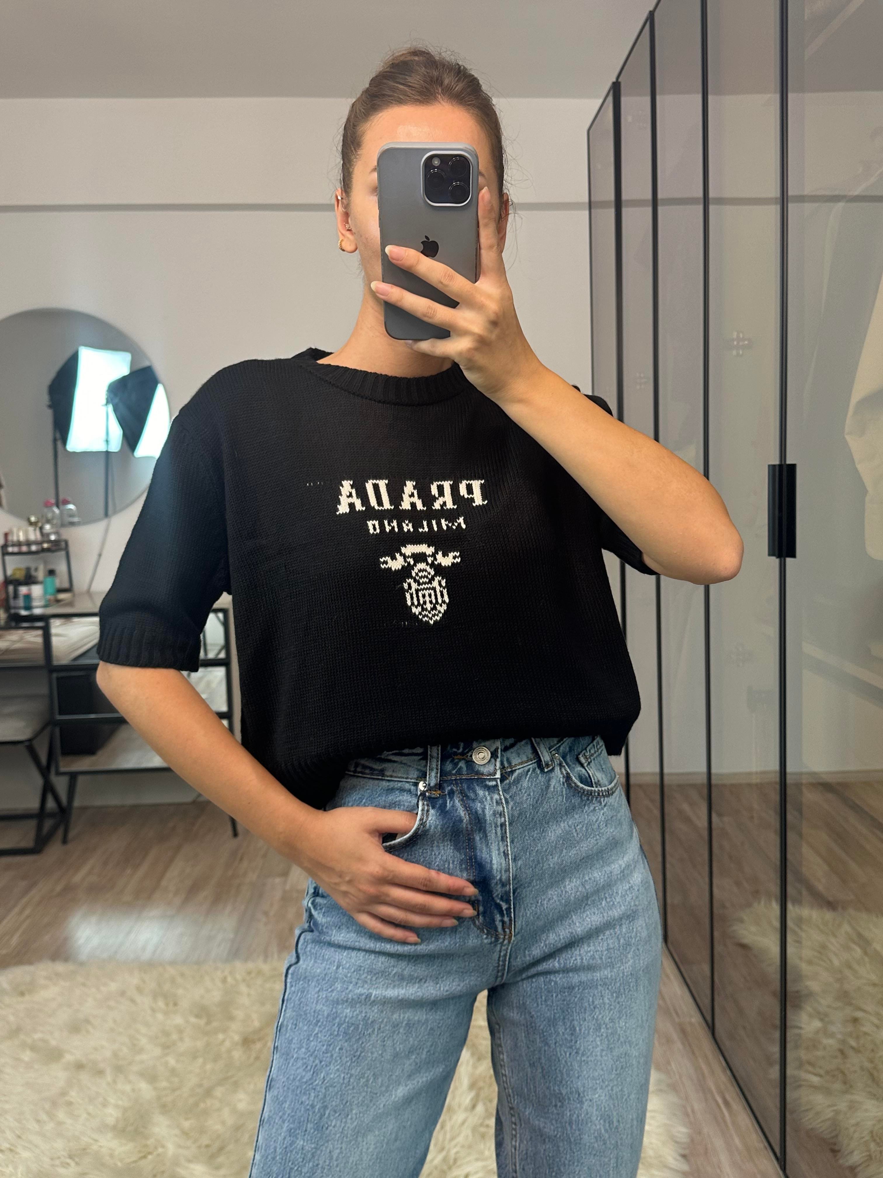 Adela Siyah Yarım Kol Prada Triko Kazak
