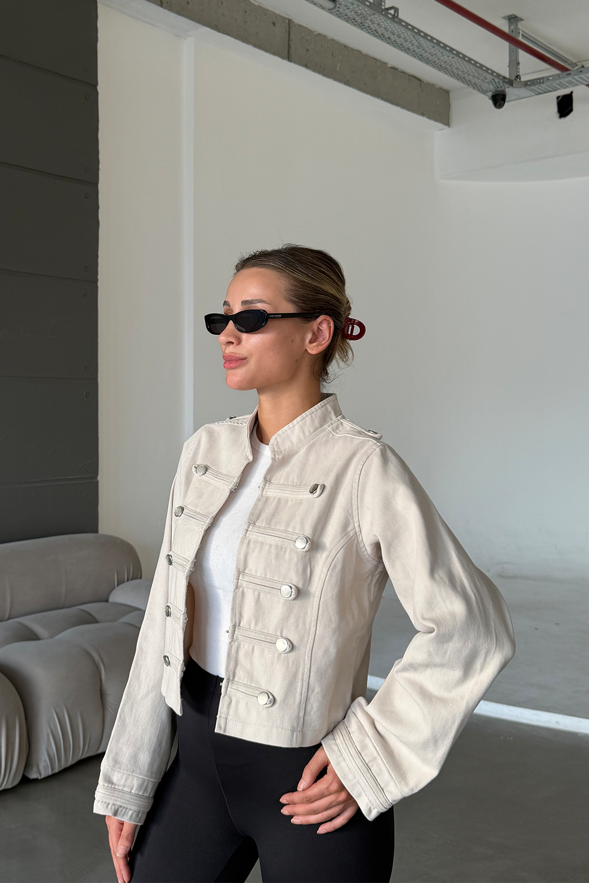 Eden Bej Gabardin Düğme Detaylı Ceket