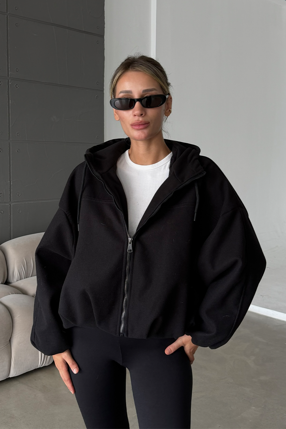 ZR Model Kapüşonlu Siyah Bomber Kalıp Kaşe Kaban