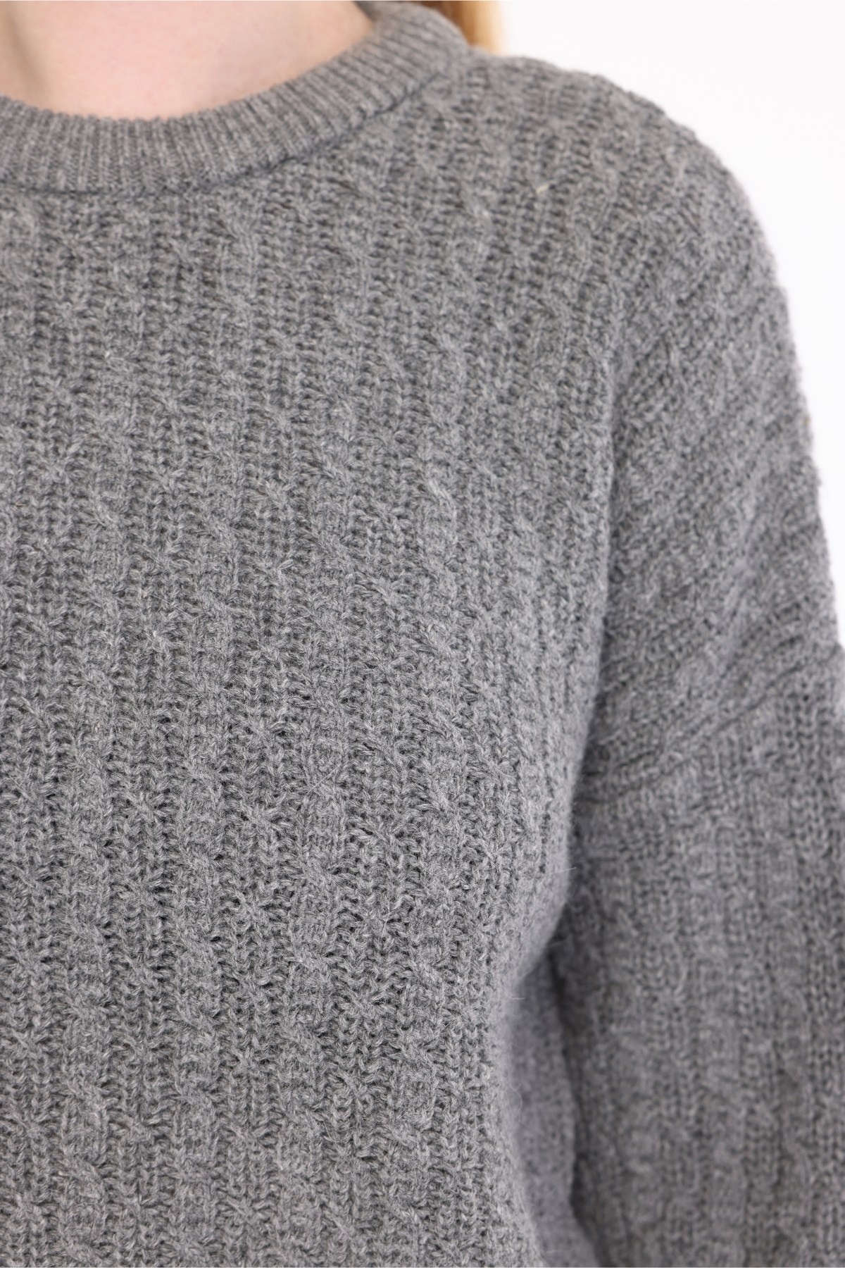 Gri Kadın Dokulu Saç Örgü Bisiklet Yaka Triko Kazak TRIST-G-6168