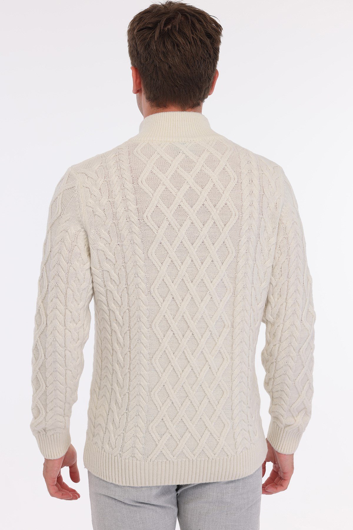 Kemik Erkek %80 Yün %20 Akrilik Saç Örgü ve Baklava Desenli Düğmeli Dik Yaka Triko Kazak TRIST-5374