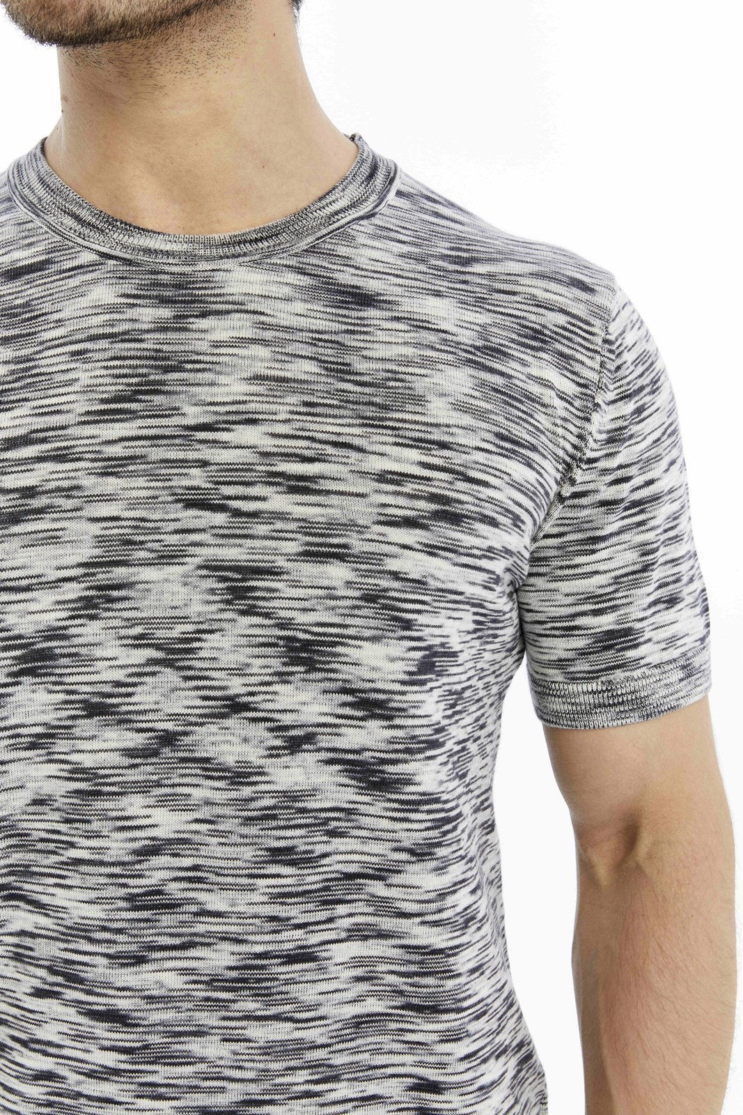 Siyah Erkek %100 Pamuk Bisiklet Yaka Kısa Kollu Kırçıllı Örgü Triko T-shirt TRIST-7109