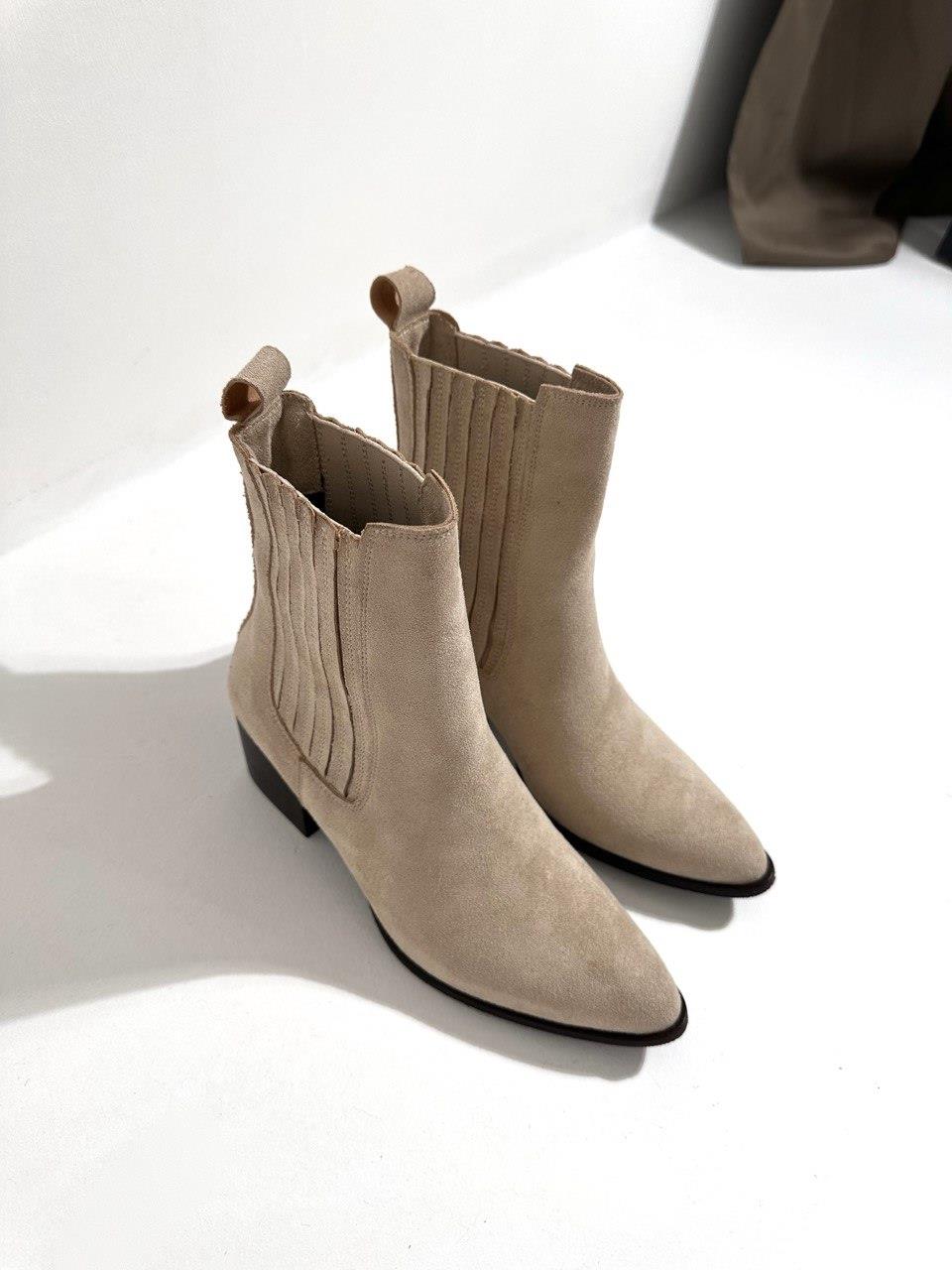 23K-004 Bej Süet Kadın Topuklu Bot