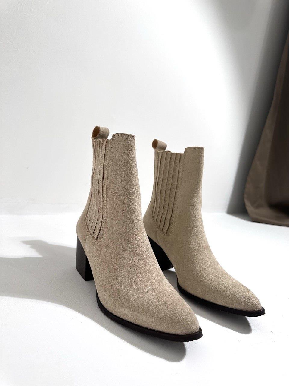 23K-004 Bej Süet Kadın Topuklu Bot