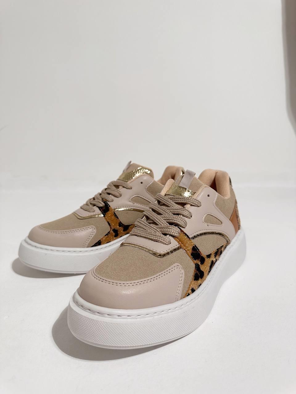 23K-063 Bej Leopar Kadın Spor Ayakkabı