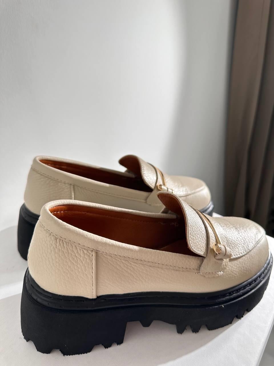 23K.008 Hakiki Deri Bej Siyah Taban Oxford Kadın