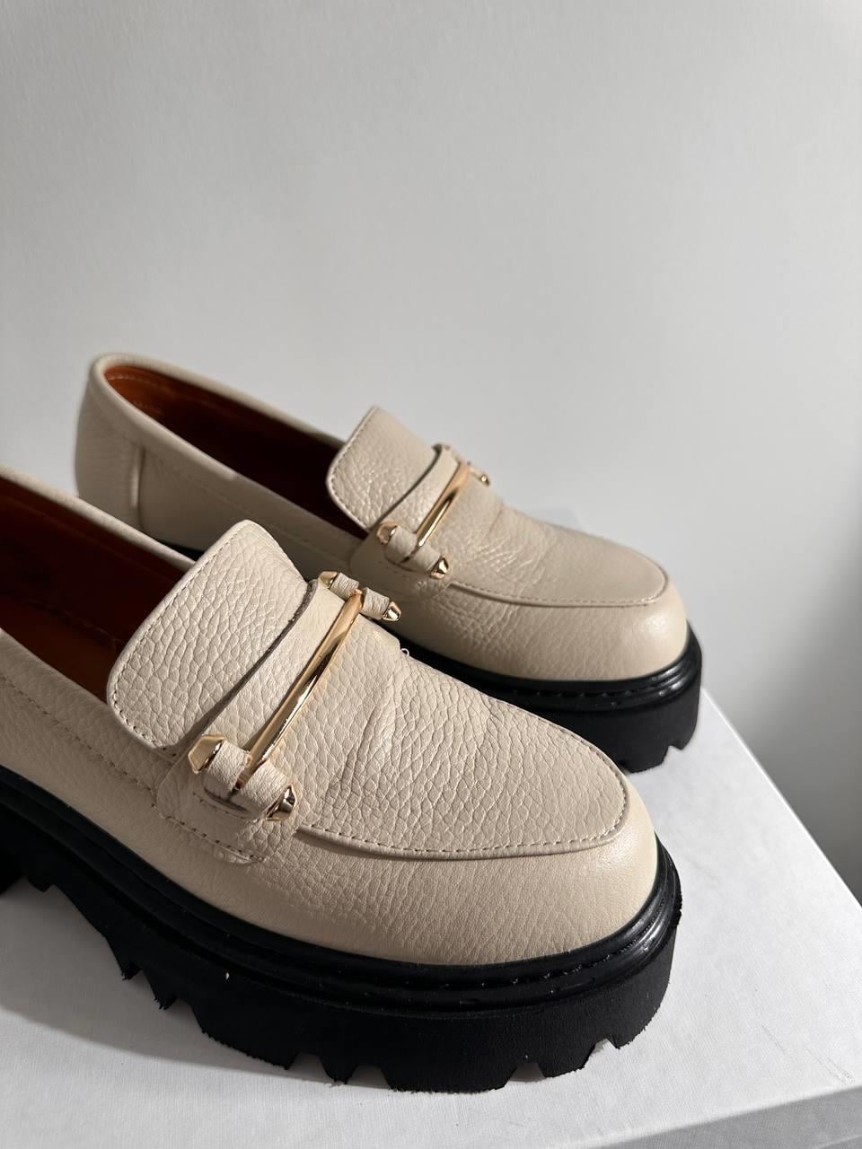 23K.008 Hakiki Deri Bej Siyah Taban Oxford Kadın