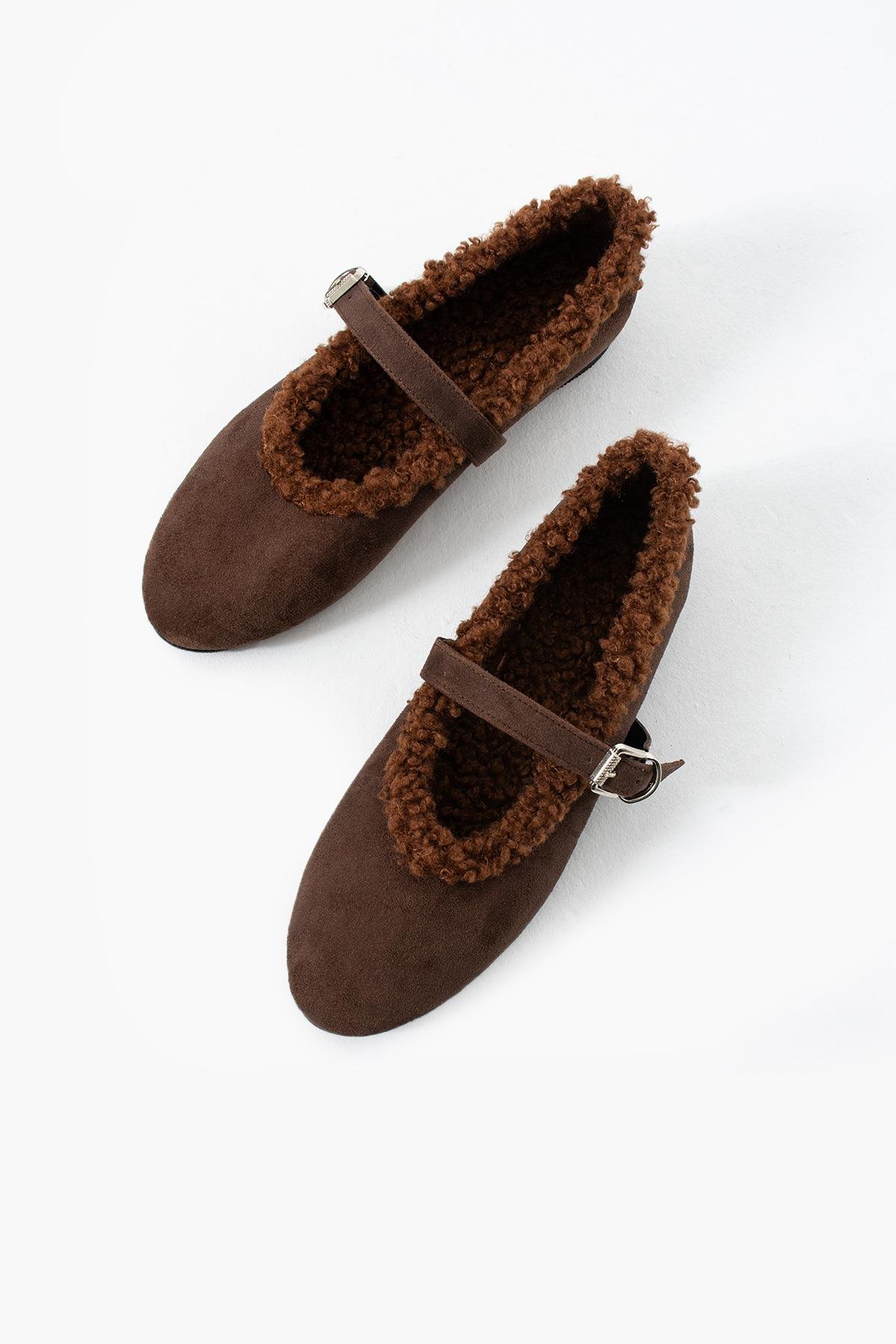 Acıkahve Süet İçi Kürklü Basic Babet