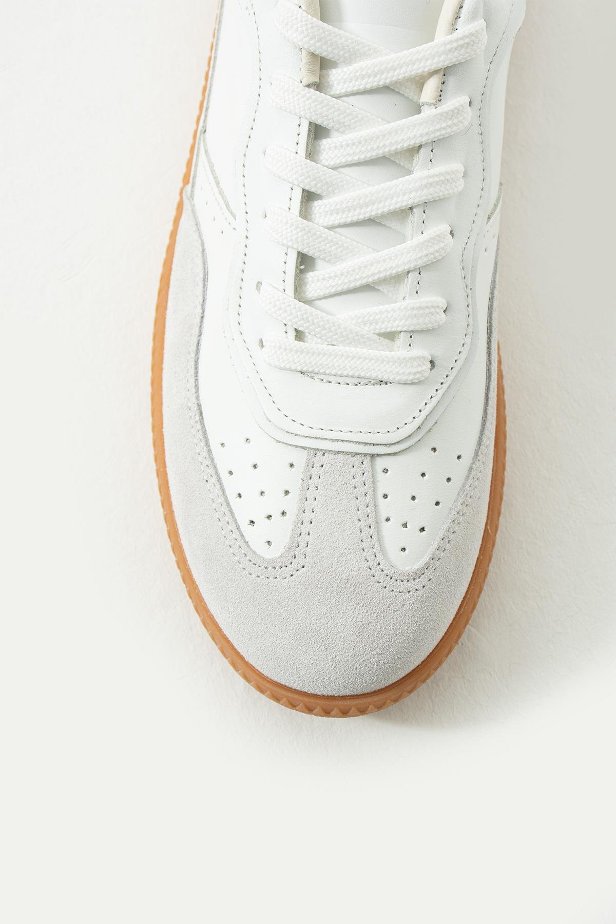 Bağcıklı Gerçek Deri Süet Kadın Spor Ayakkabı Beyaz