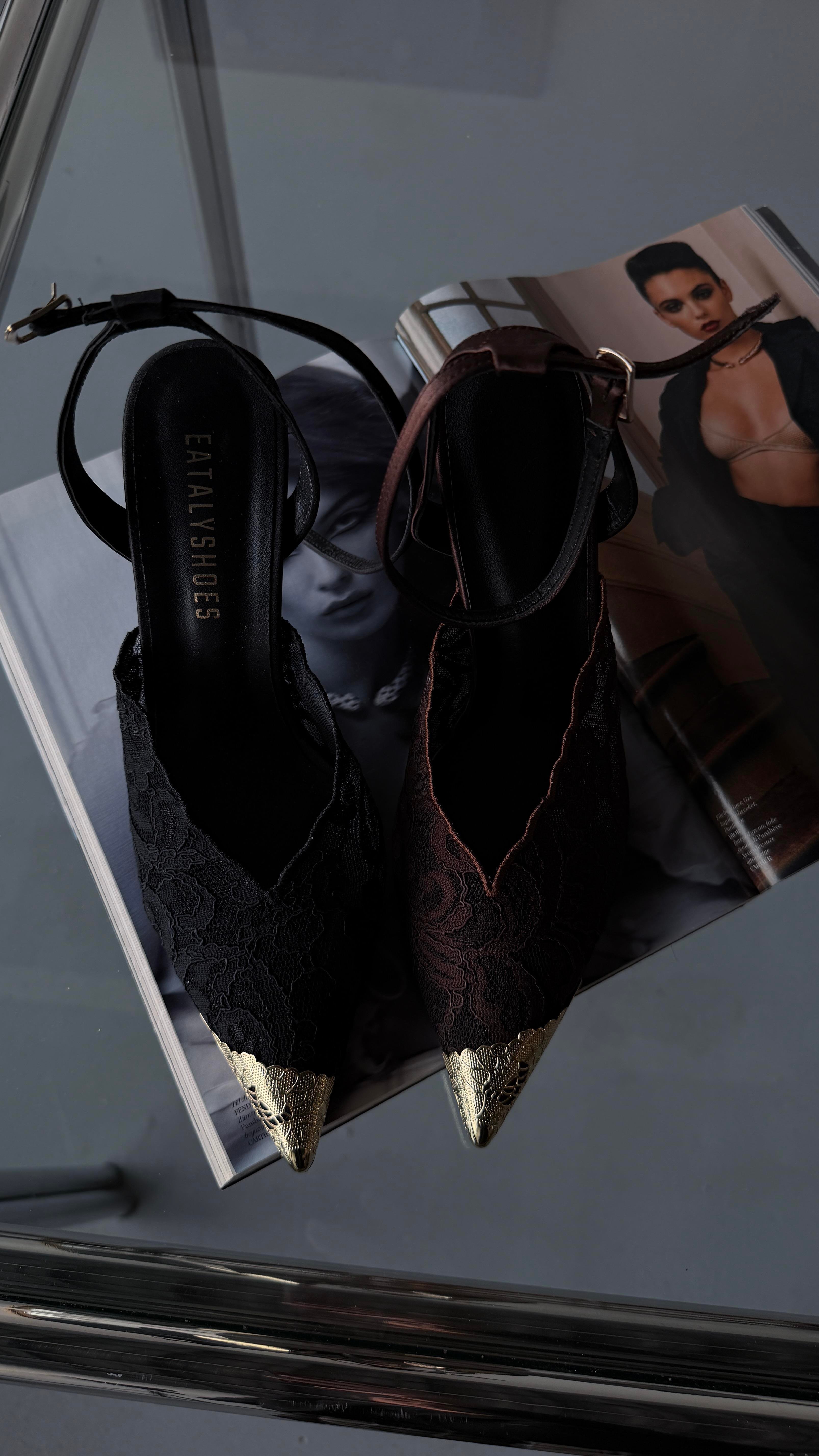 Brown Icon Acıkahve Dantel Bilekten Bağlı Stiletto