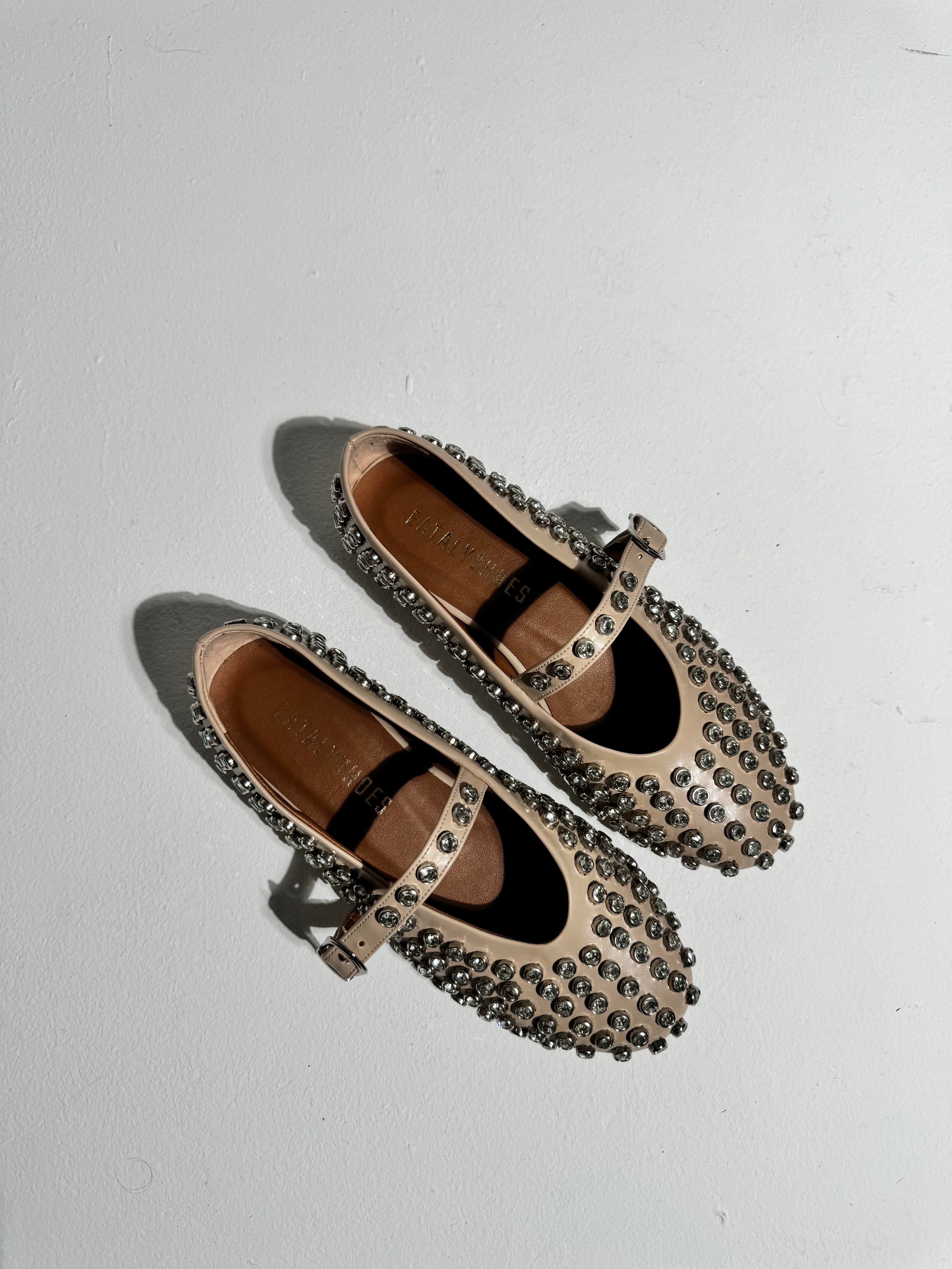 Disco Bej Zımba Taşlı Babet