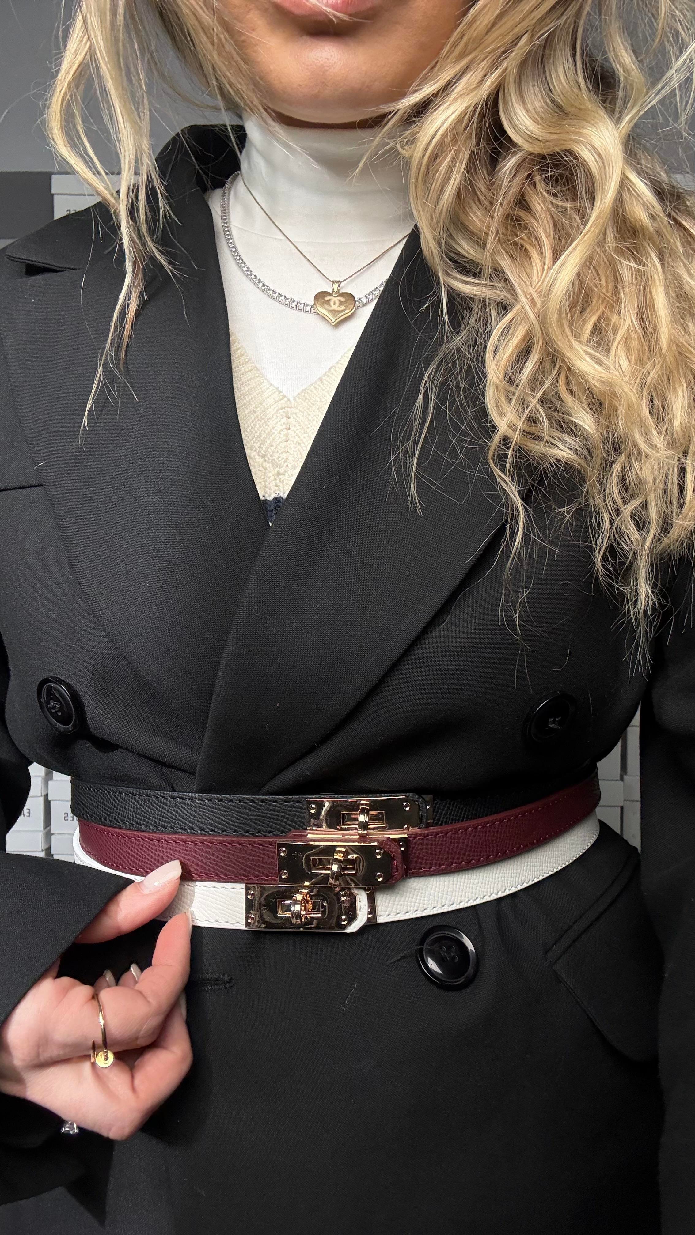 Gold Kilit Tokalı Dikiş Detaylı Beyaz Kemer