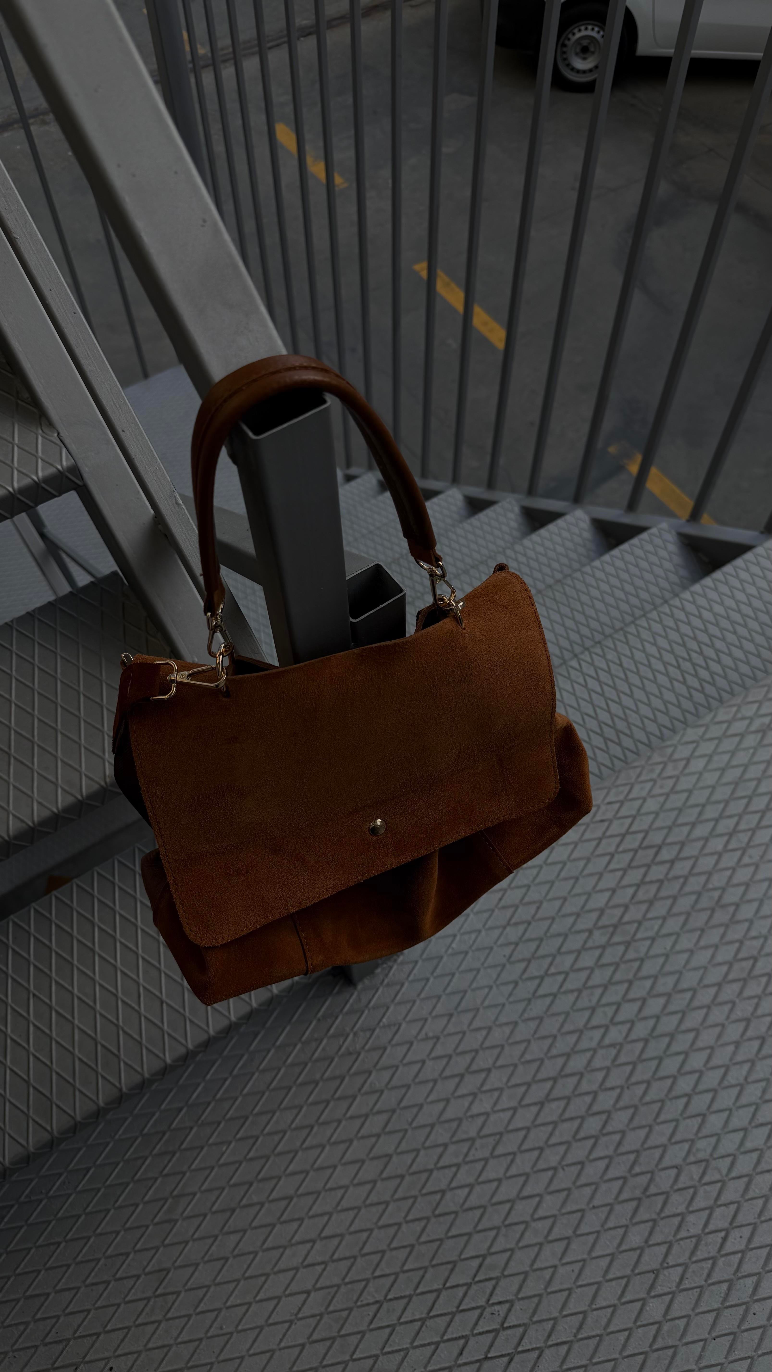 Hakiki Süet Deri Taba Tutma Saplı Salaş Çanta 