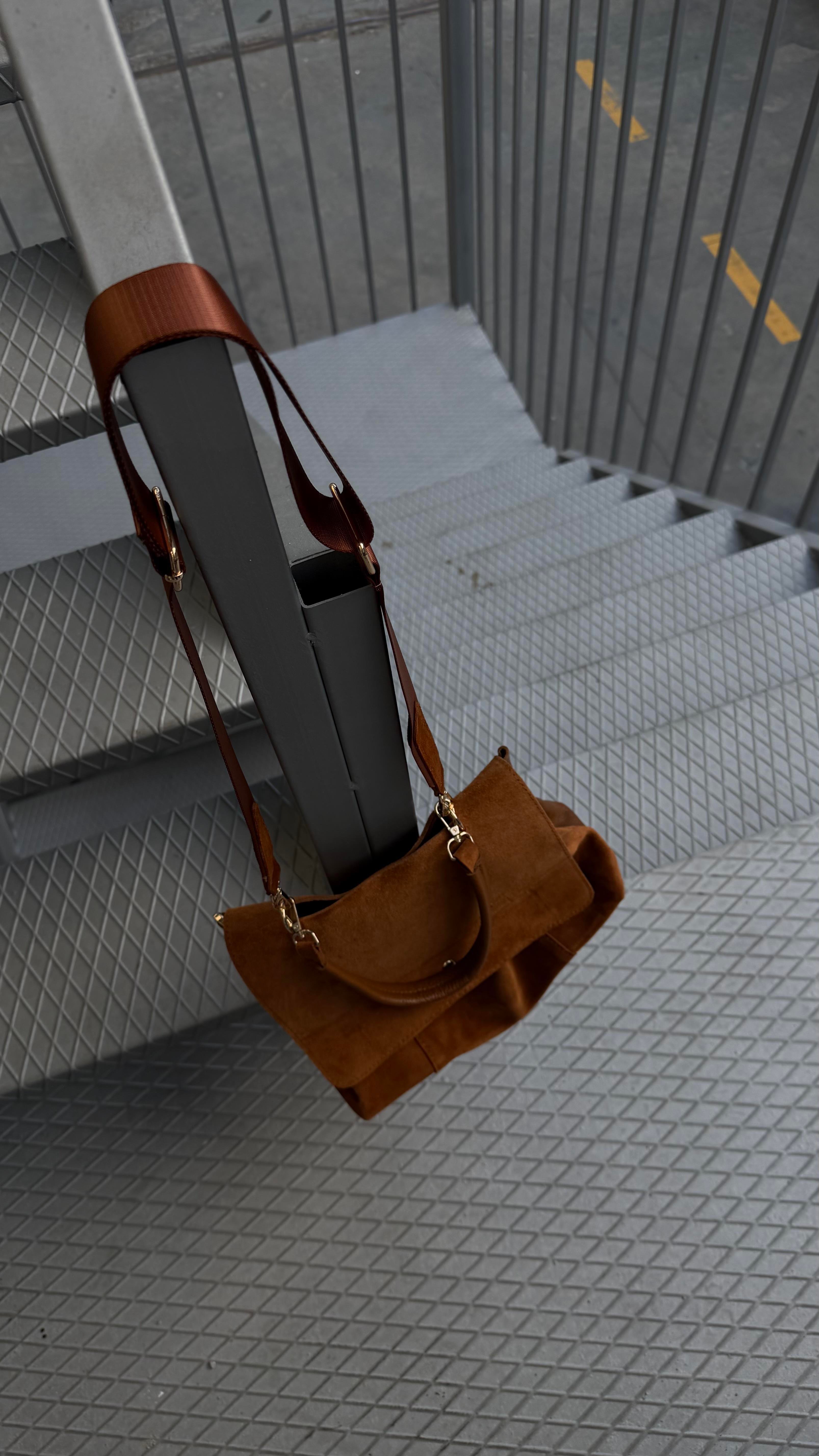 Hakiki Süet Deri Taba Tutma Saplı Salaş Çanta 