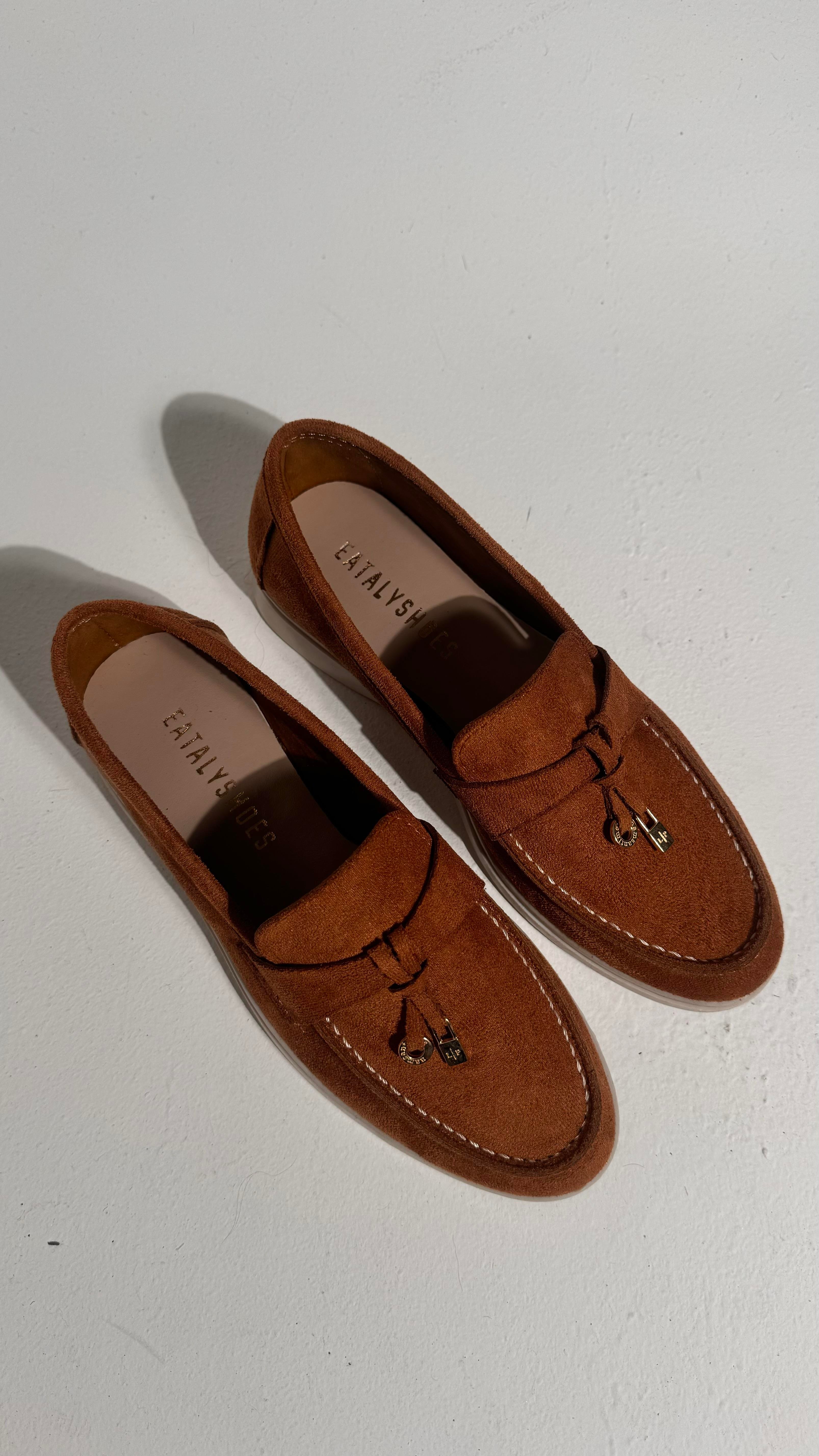 Loya Taba Süet Tokalı Kadın Babet