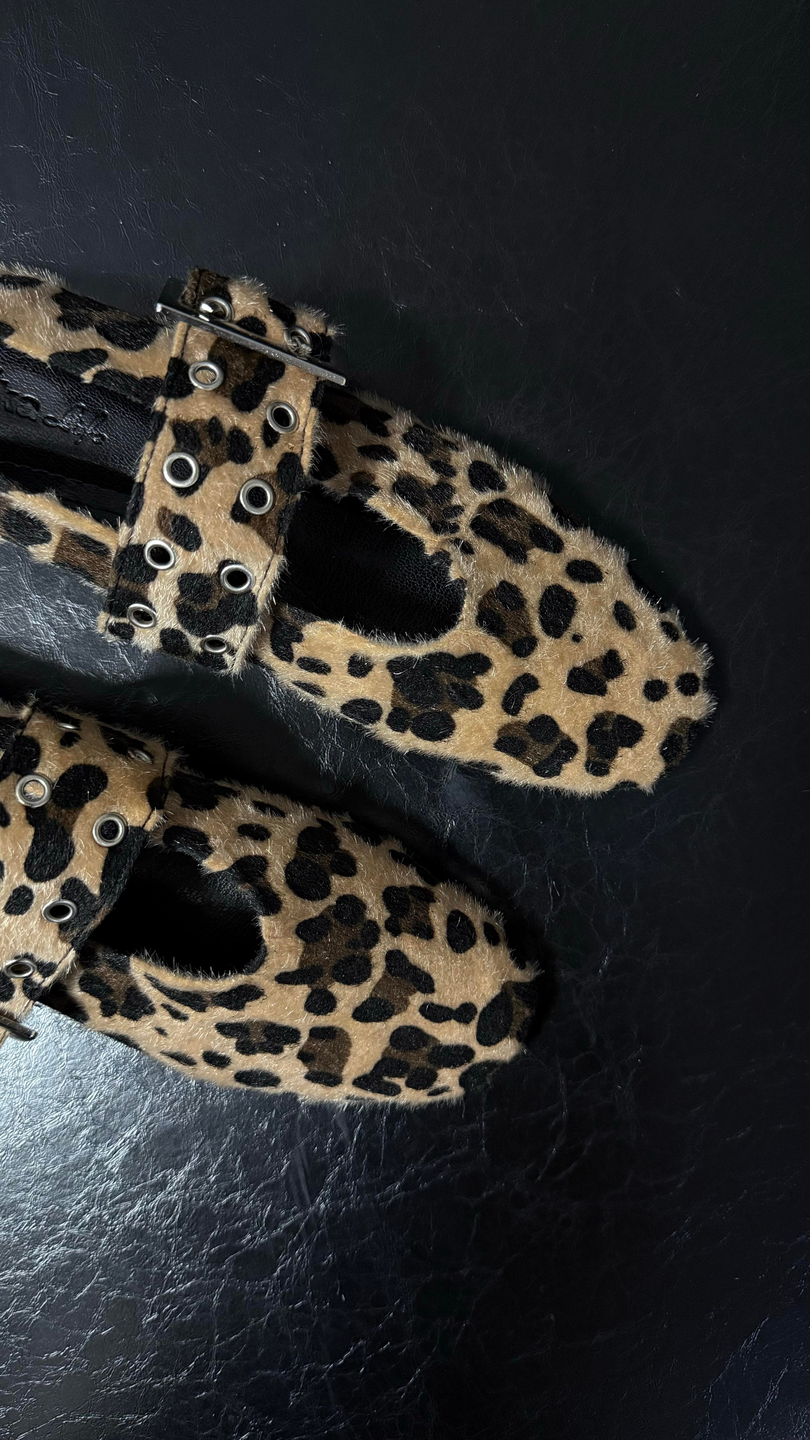 Minta Leopar Kemerli Cilt Babet